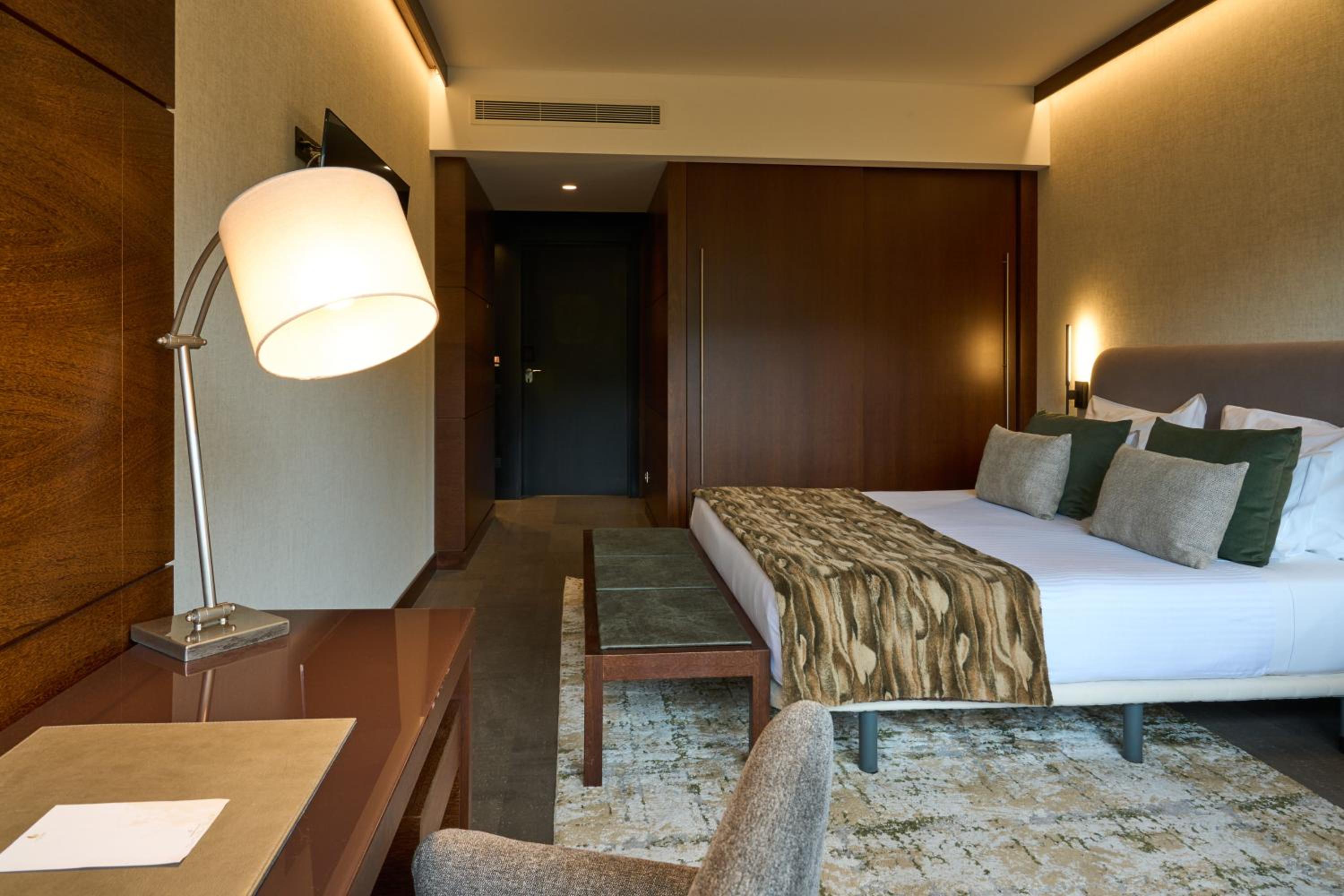 Double Room - Photo 7