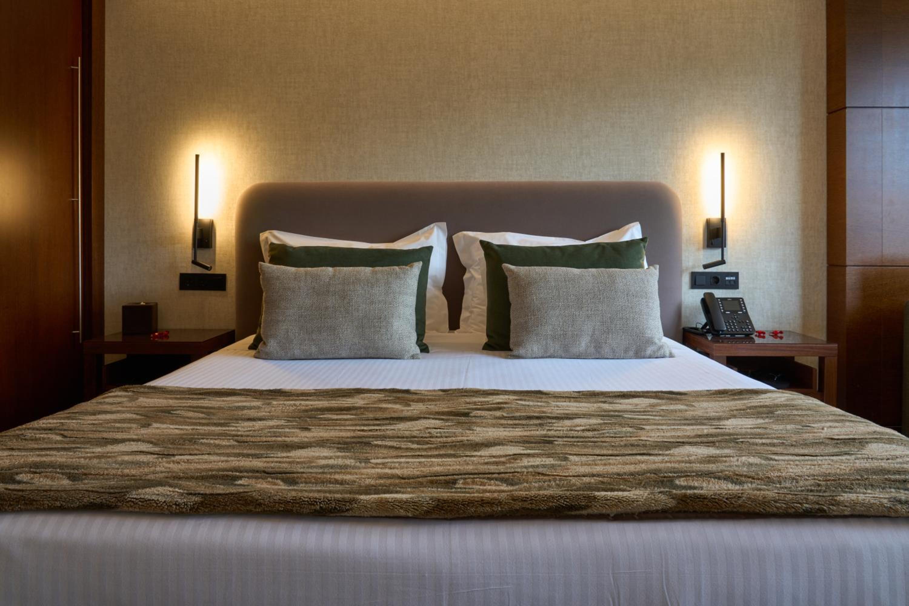 Double Room - Photo 6