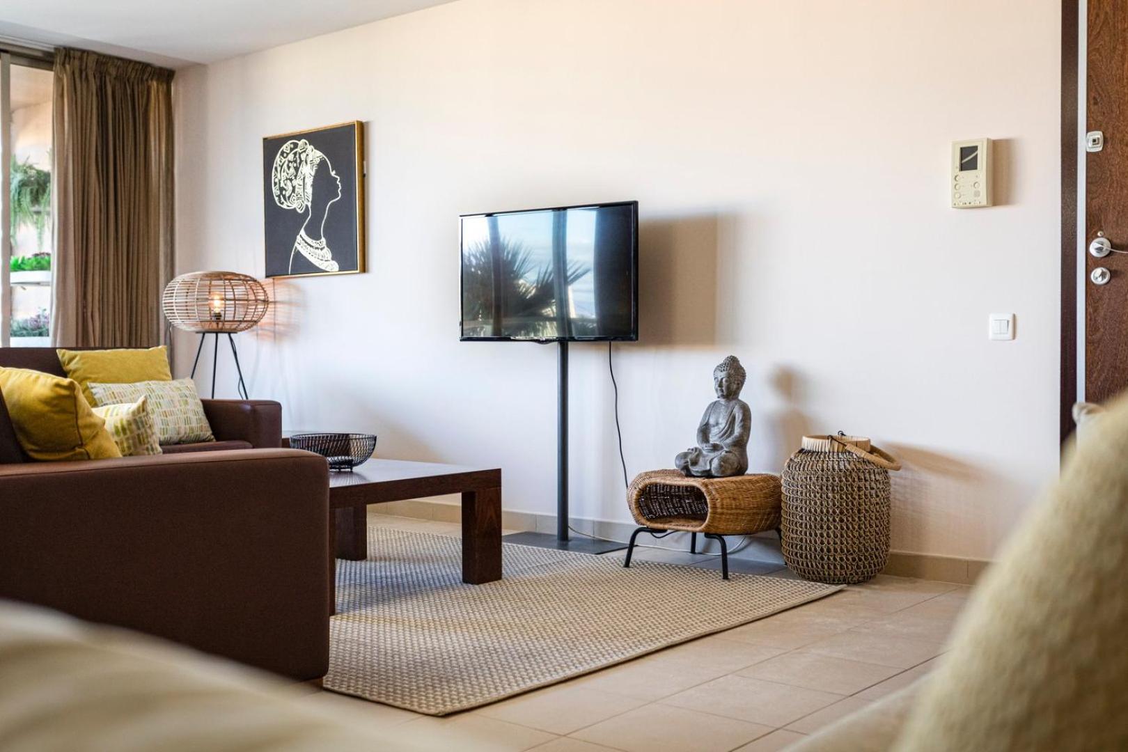 Apartment photo 2