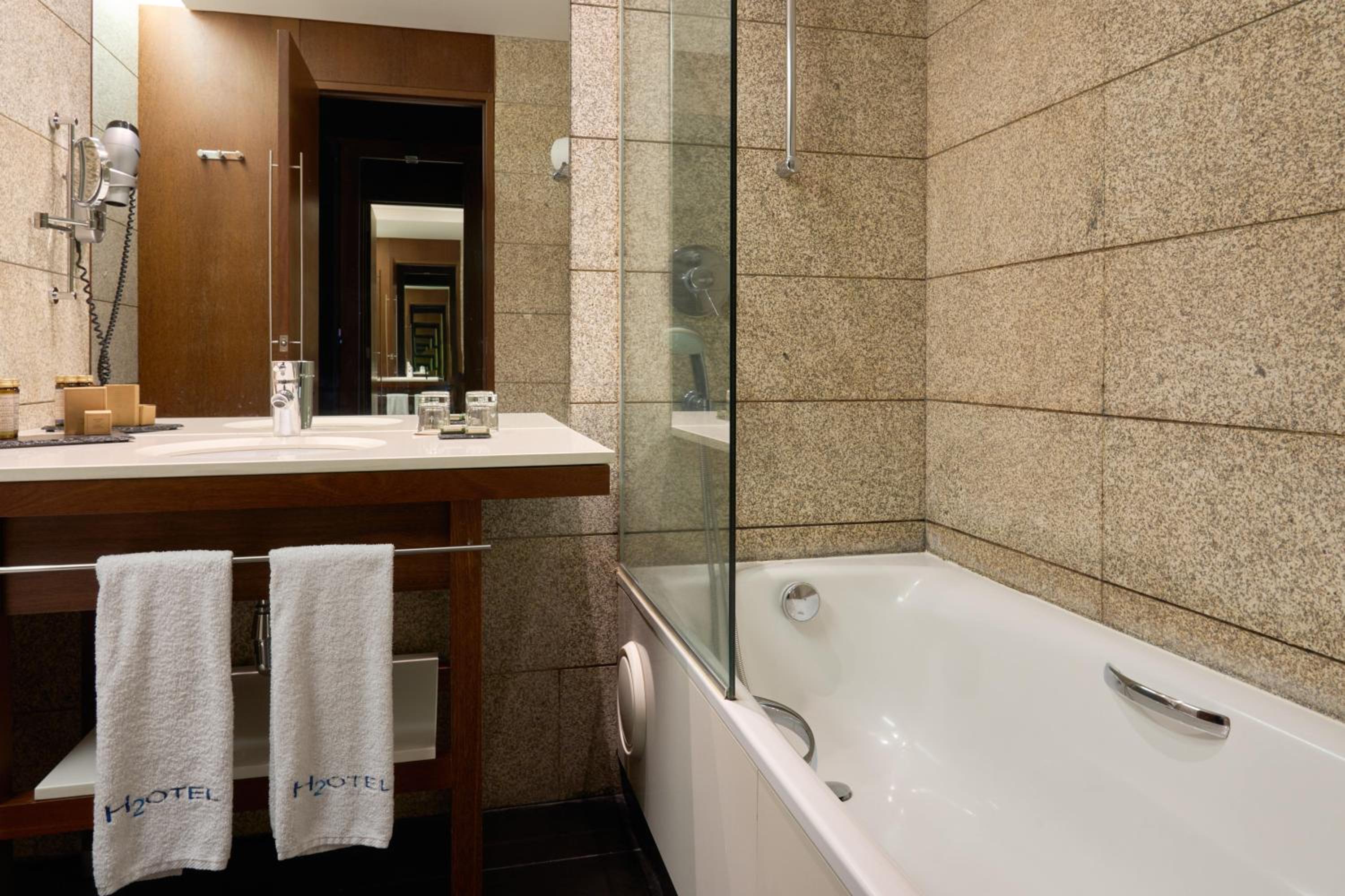 Double Room - Photo 4
