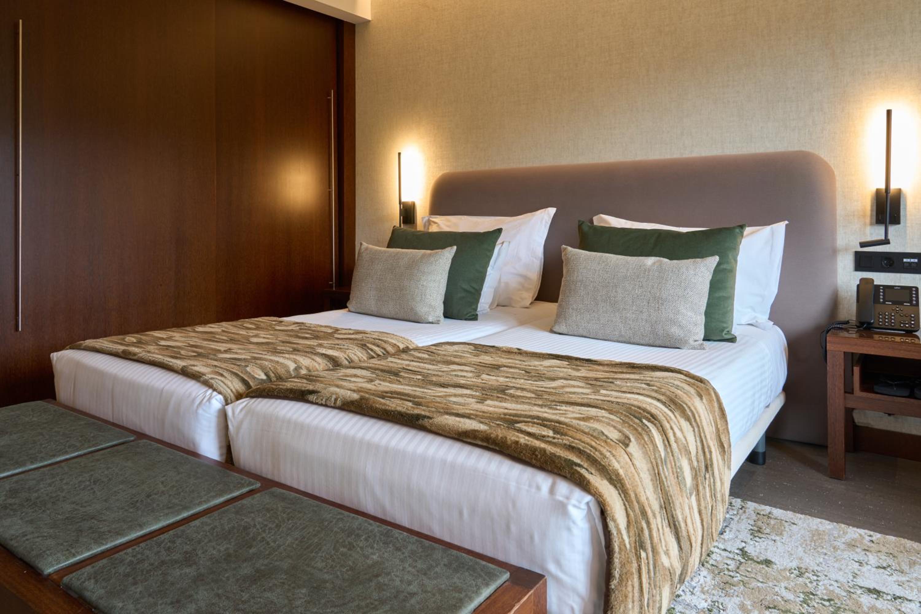 Twin Room - Photo 4