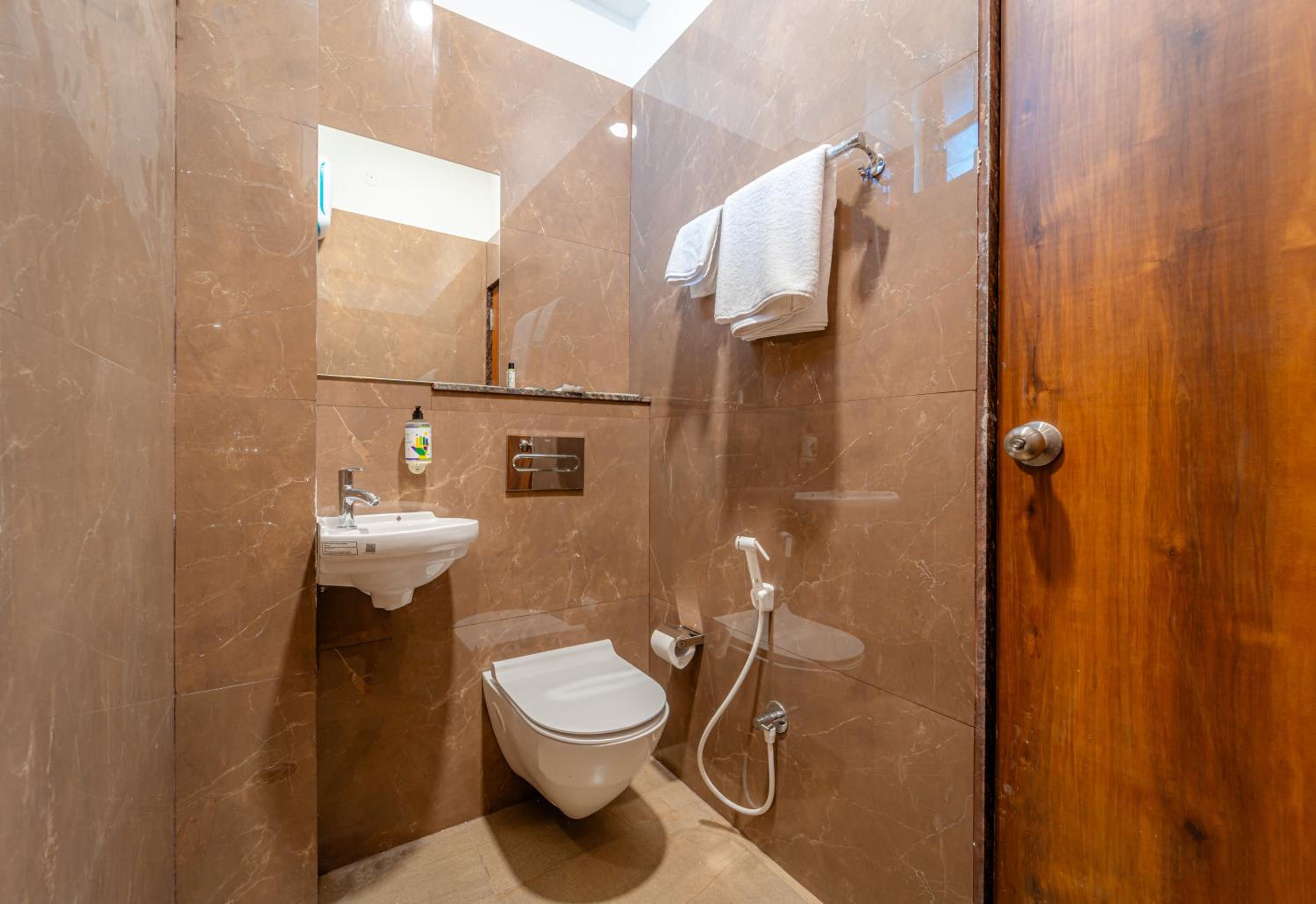 Deluxe Double Room photo 2