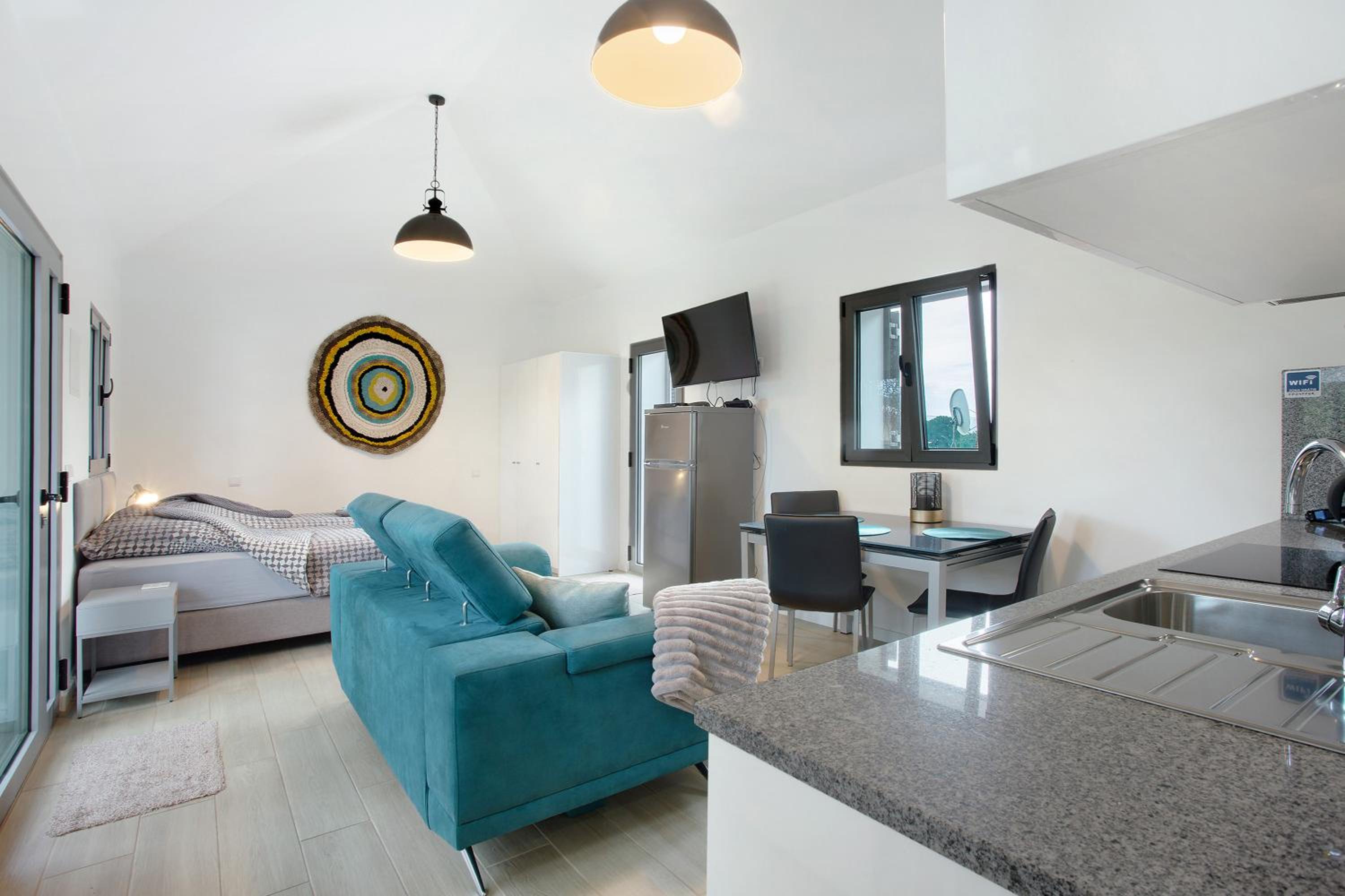 One-Bedroom House photo 1