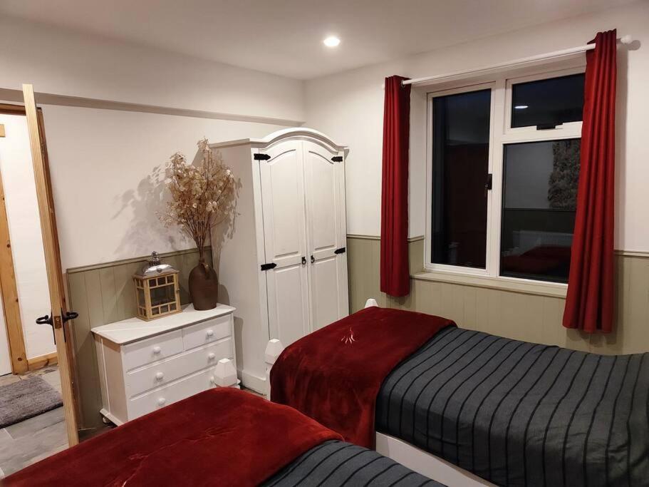 Two-Bedroom House photo 2