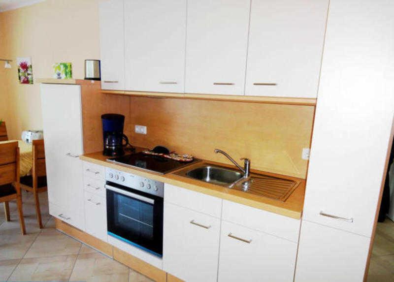 One-Bedroom Apartment with Terrace photo 3