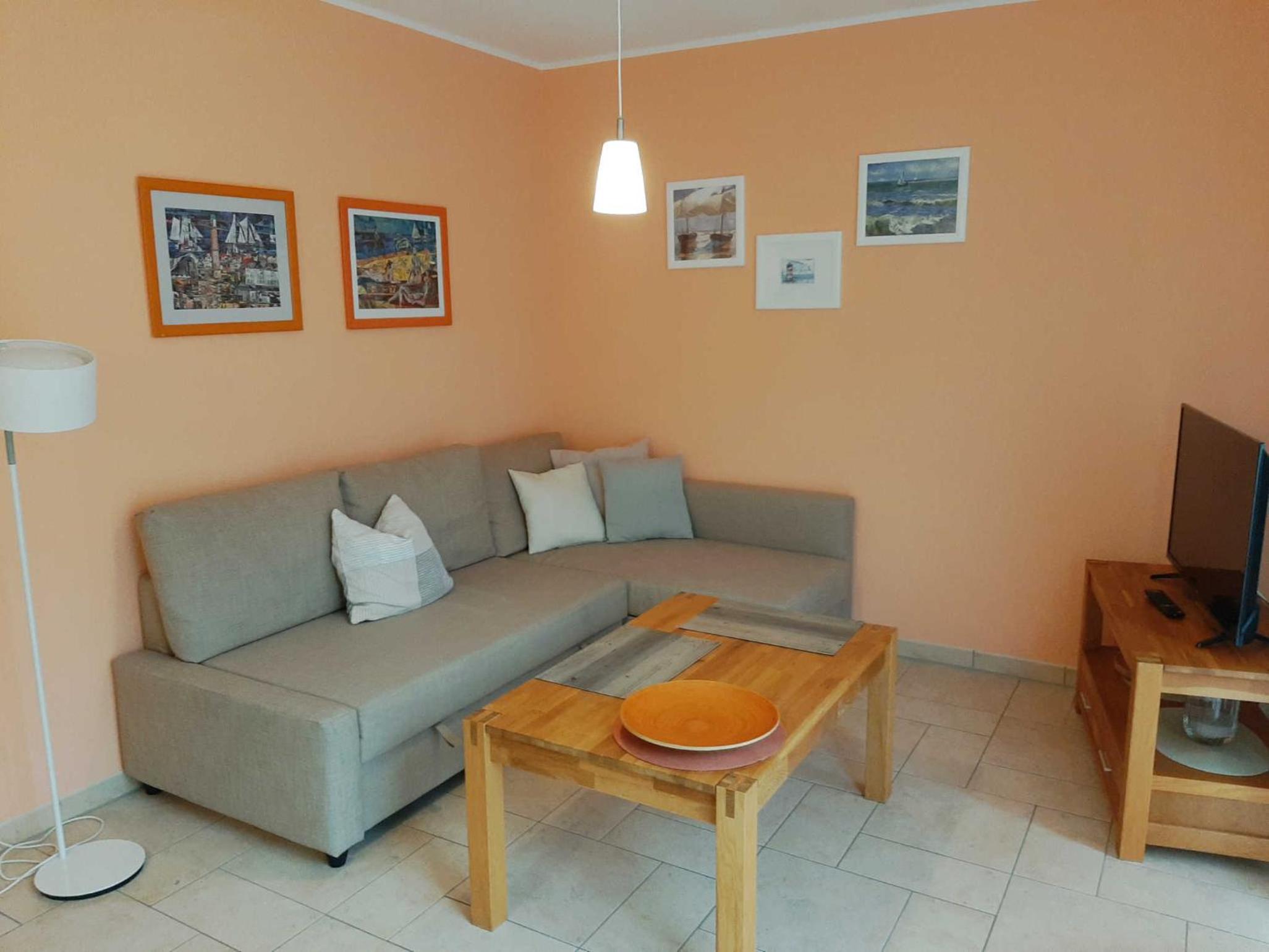 One-Bedroom Apartment with Balcony photo 1