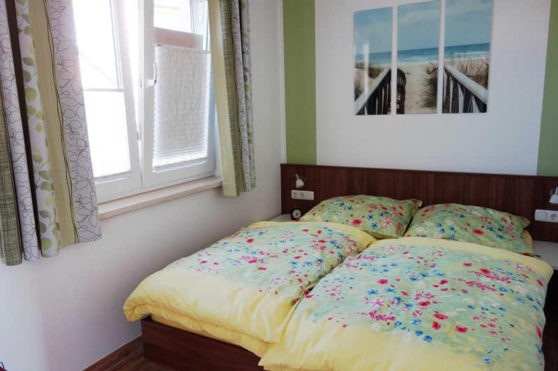 One-Bedroom Apartment with Terrace photo 1