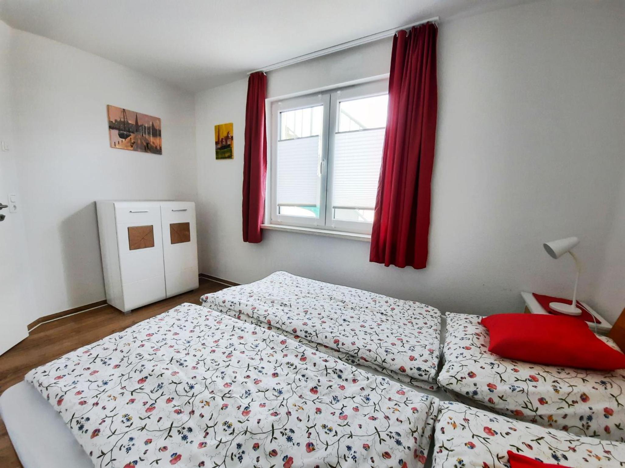 One-Bedroom Apartment with Terrace photo 2