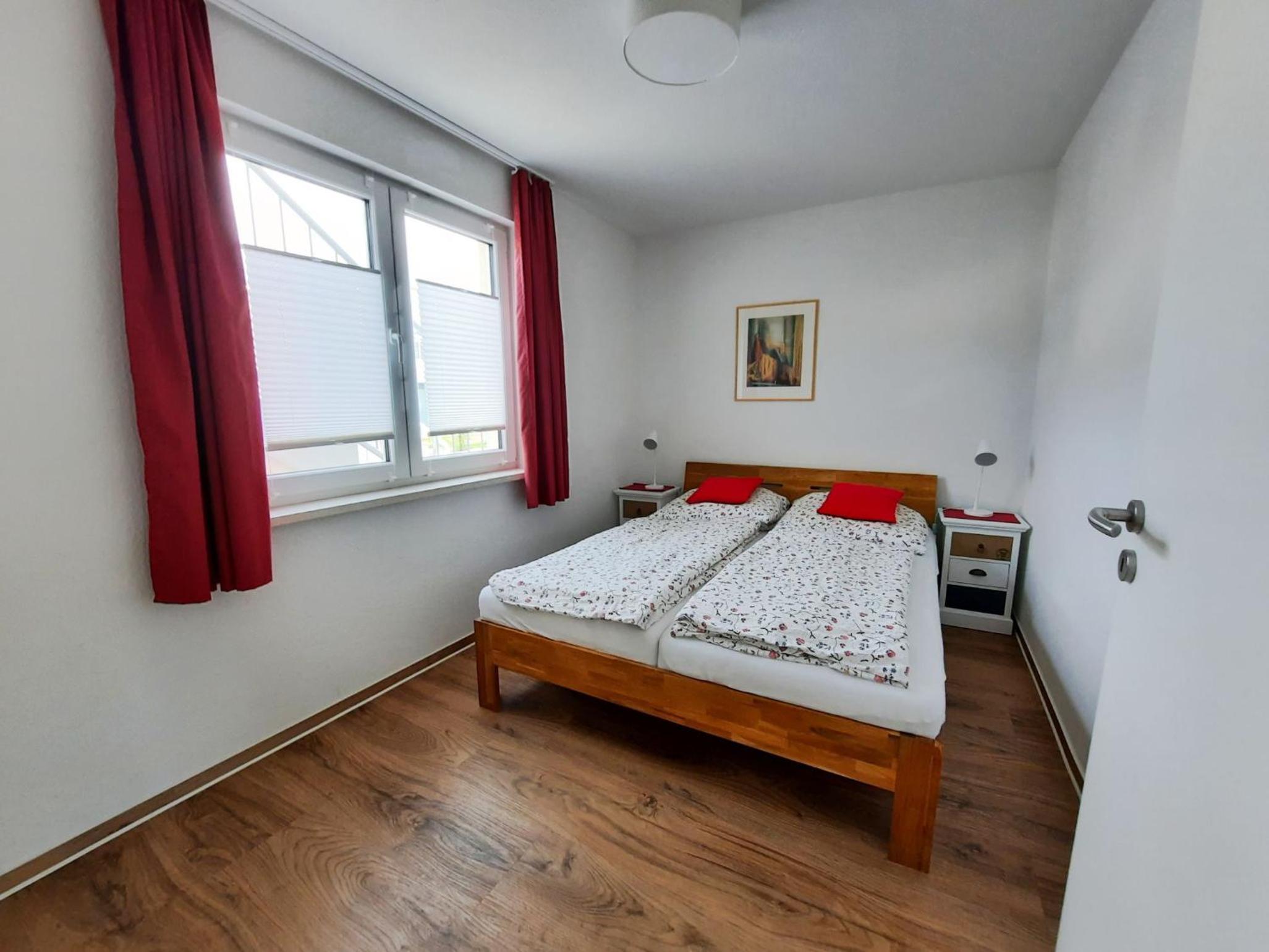 One-Bedroom Apartment with Terrace photo 1