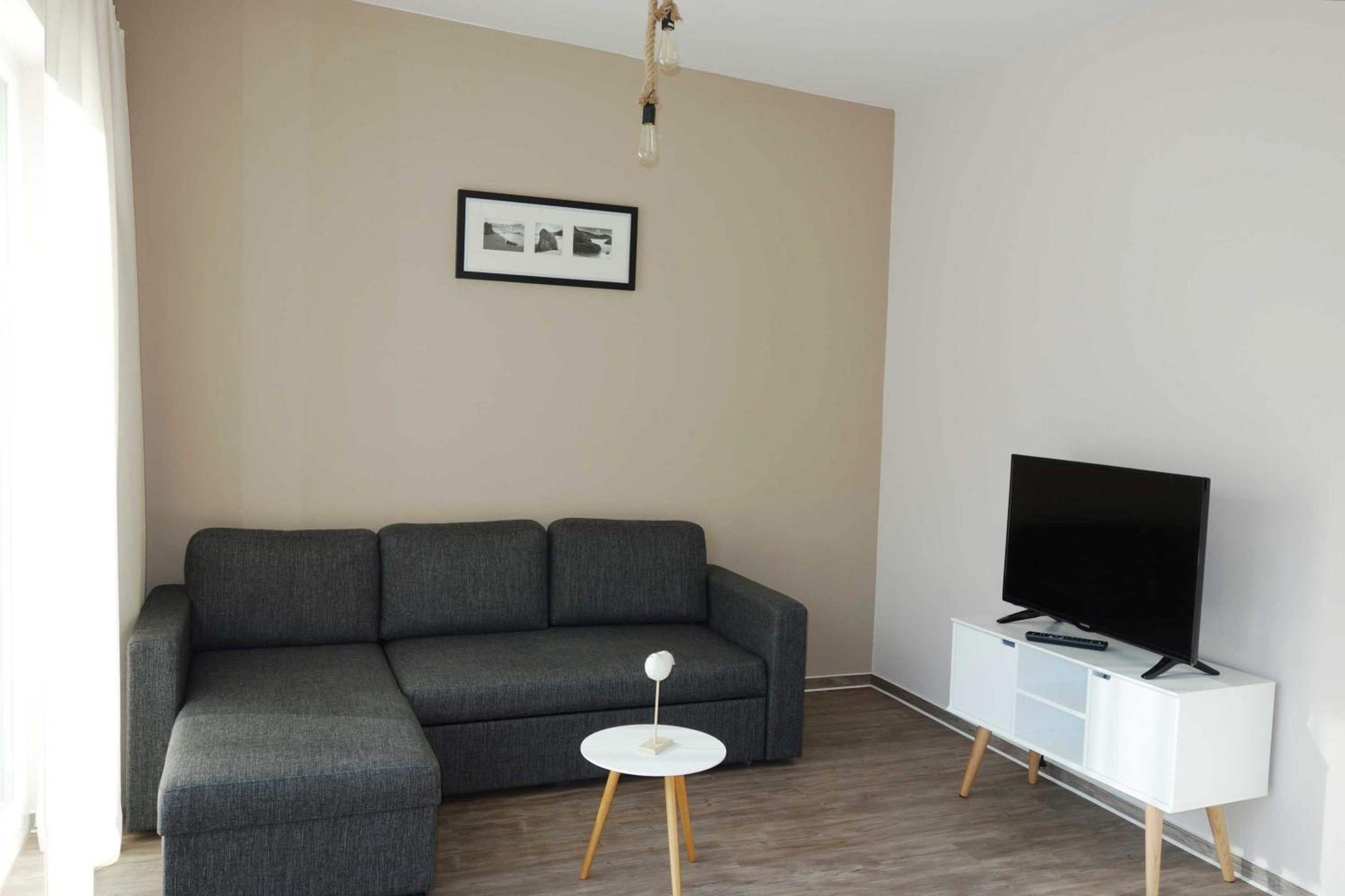 One-Bedroom Apartment with Balcony photo 1