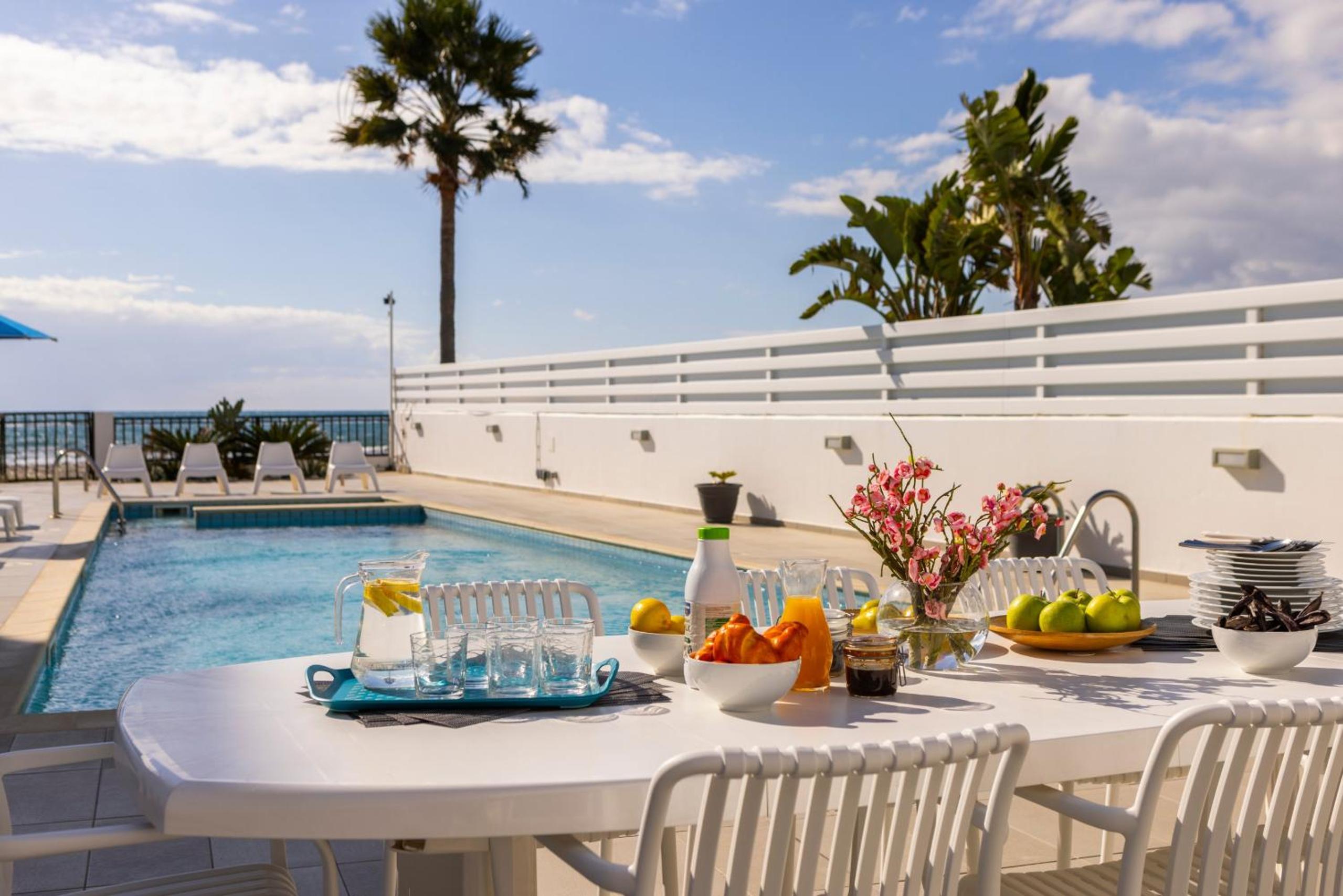 Villa - Beach Front photo 3