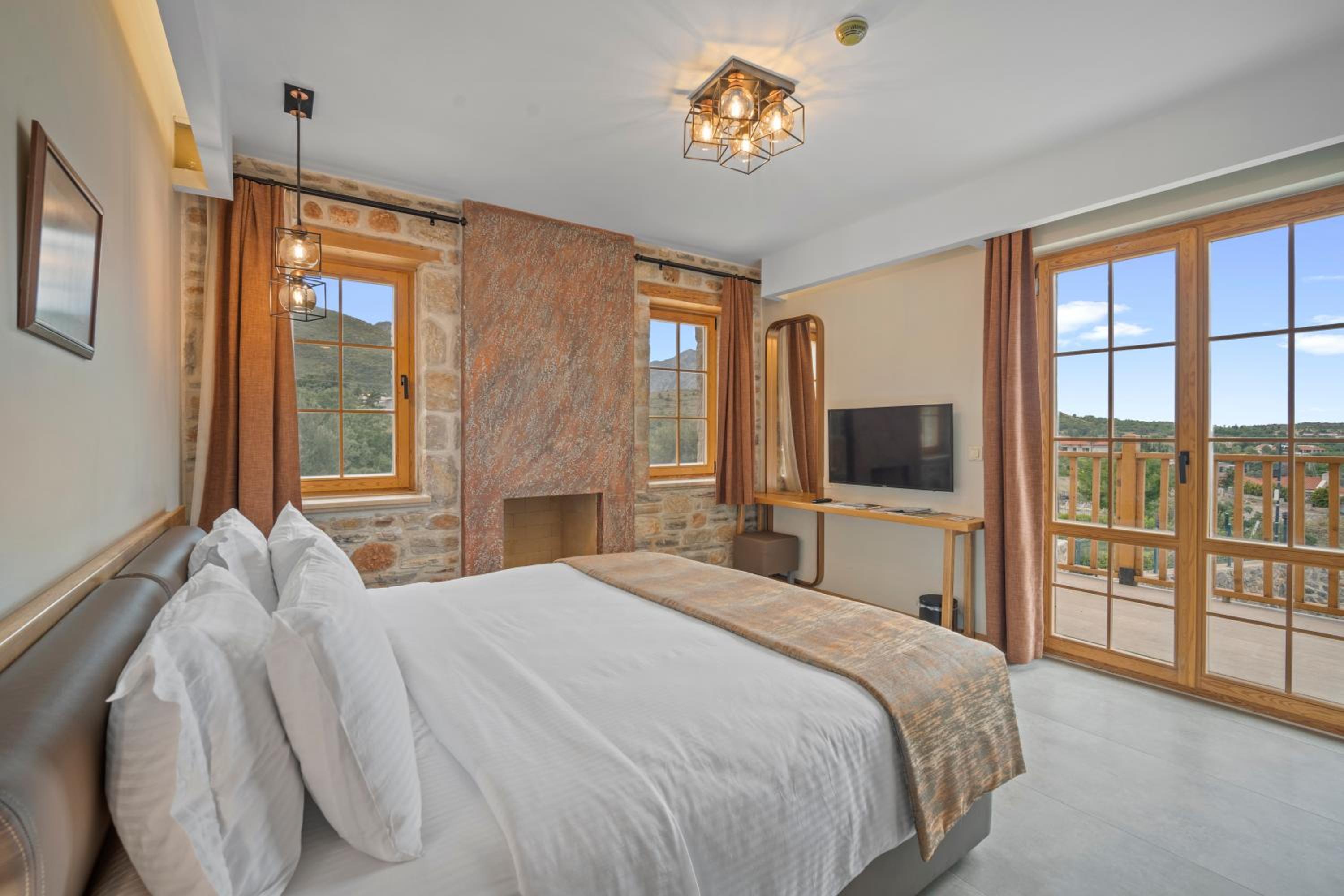 Standard Double Room - Photo 10