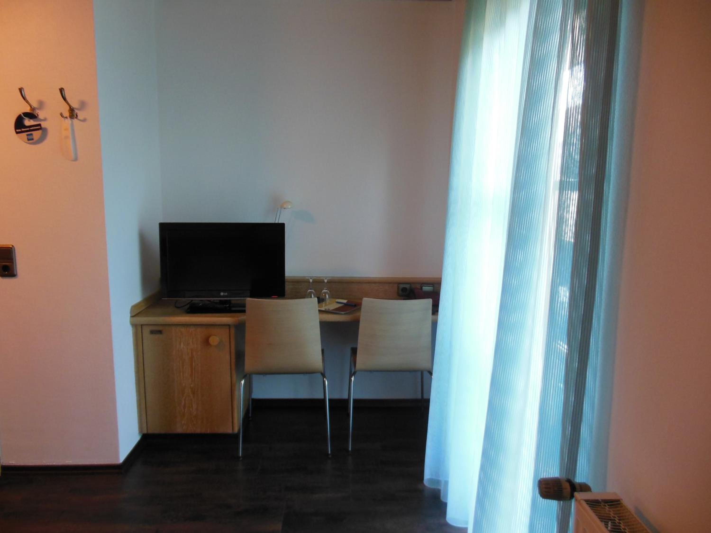 Economy Single Room