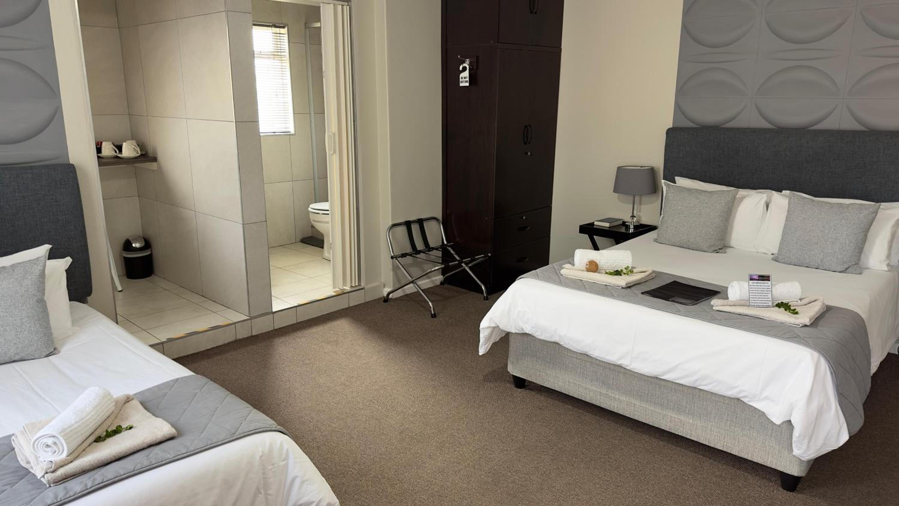 Standard Triple Room photo 2