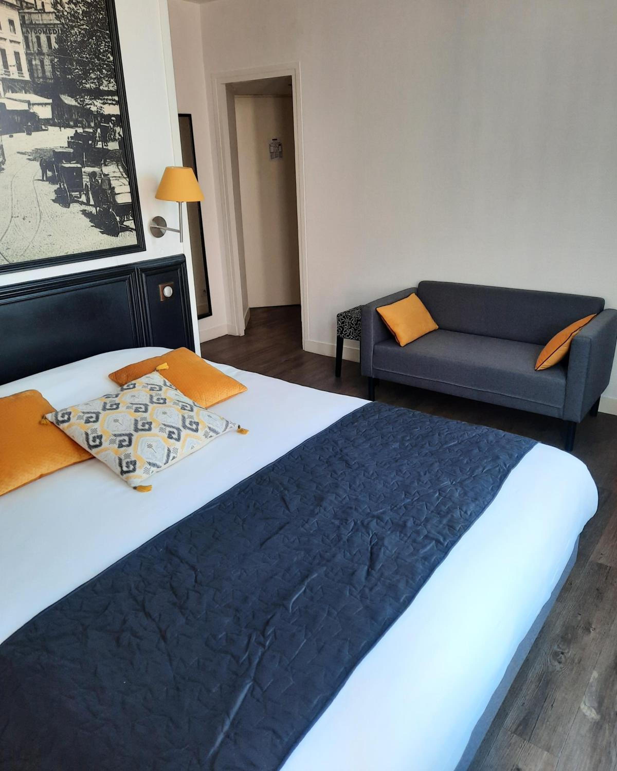 Superior Double Room - Photo 10