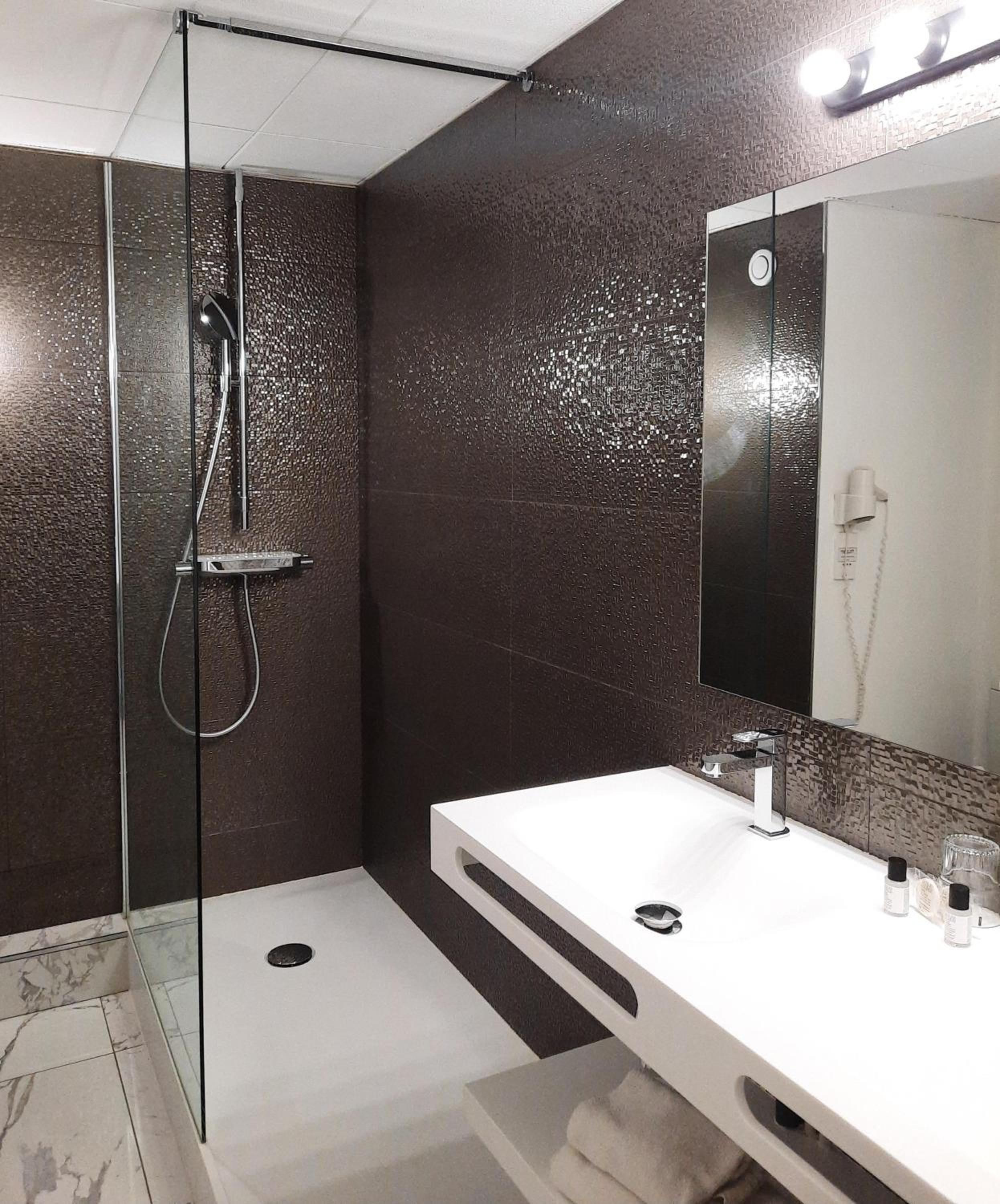 Superior Double Room - Photo 4