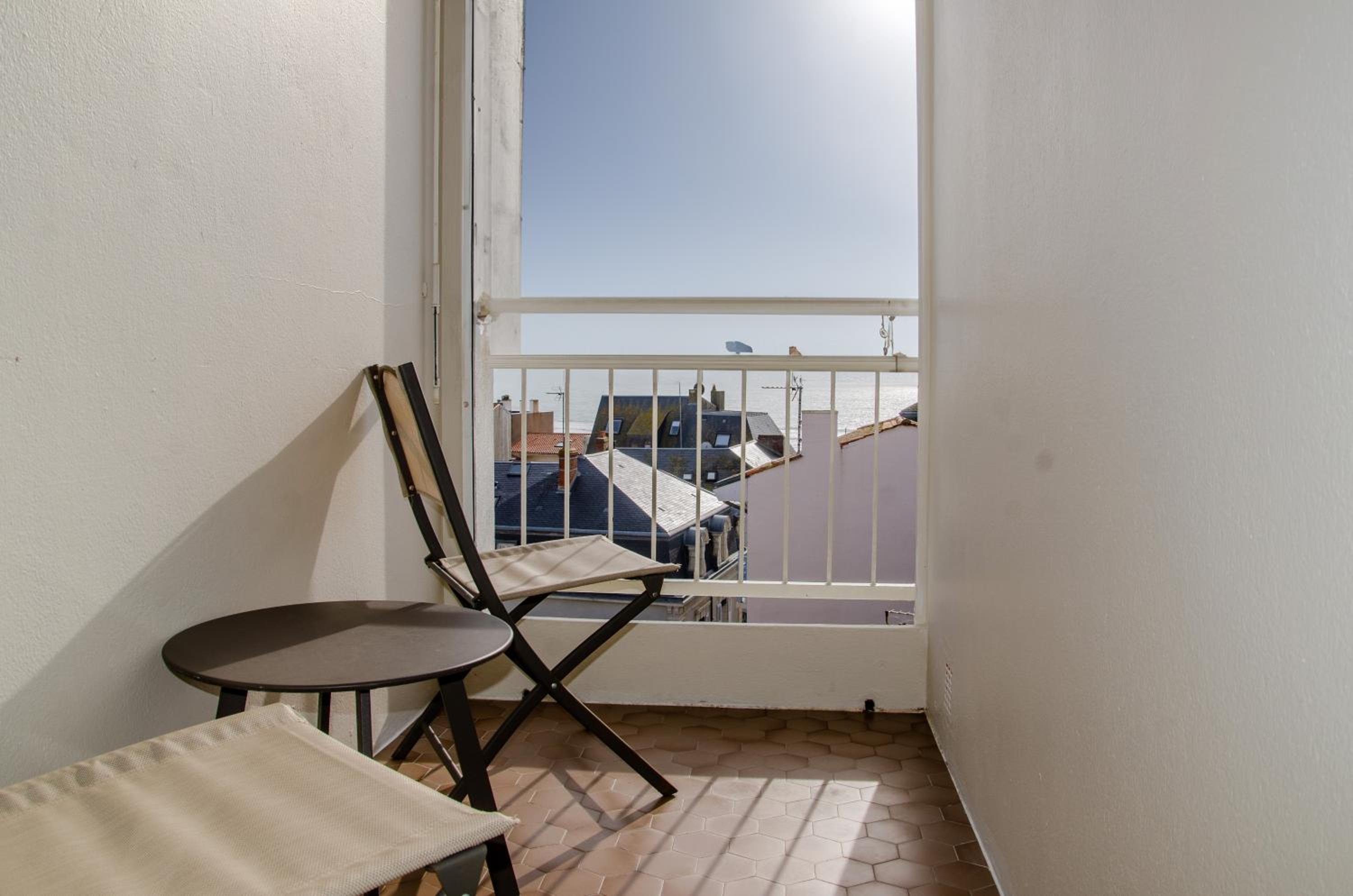 Privilege Room Sea Side - Photo 6
