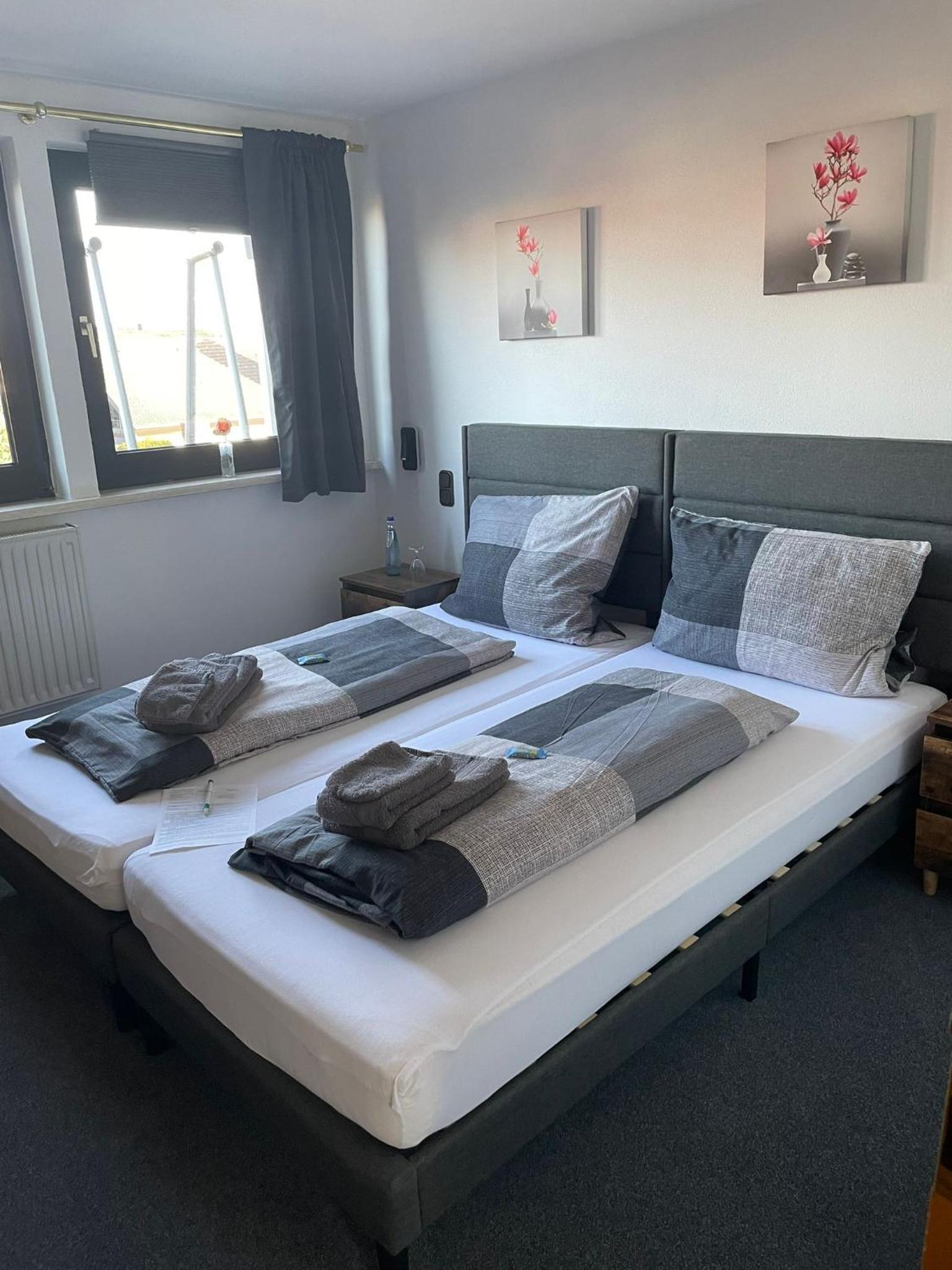 Double Room with Private Bathroom photo 2