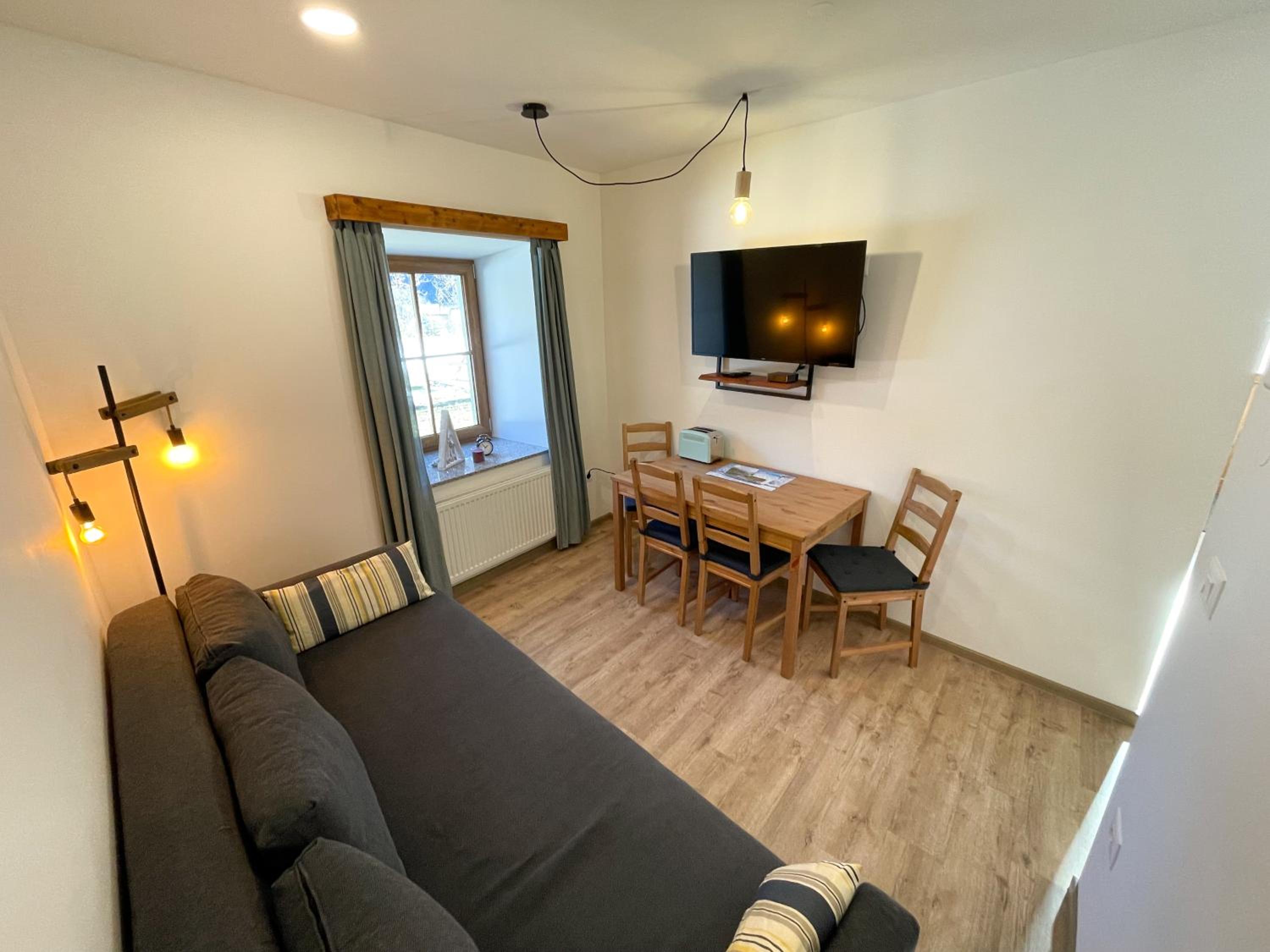 One-Bedroom Apartment photo 3