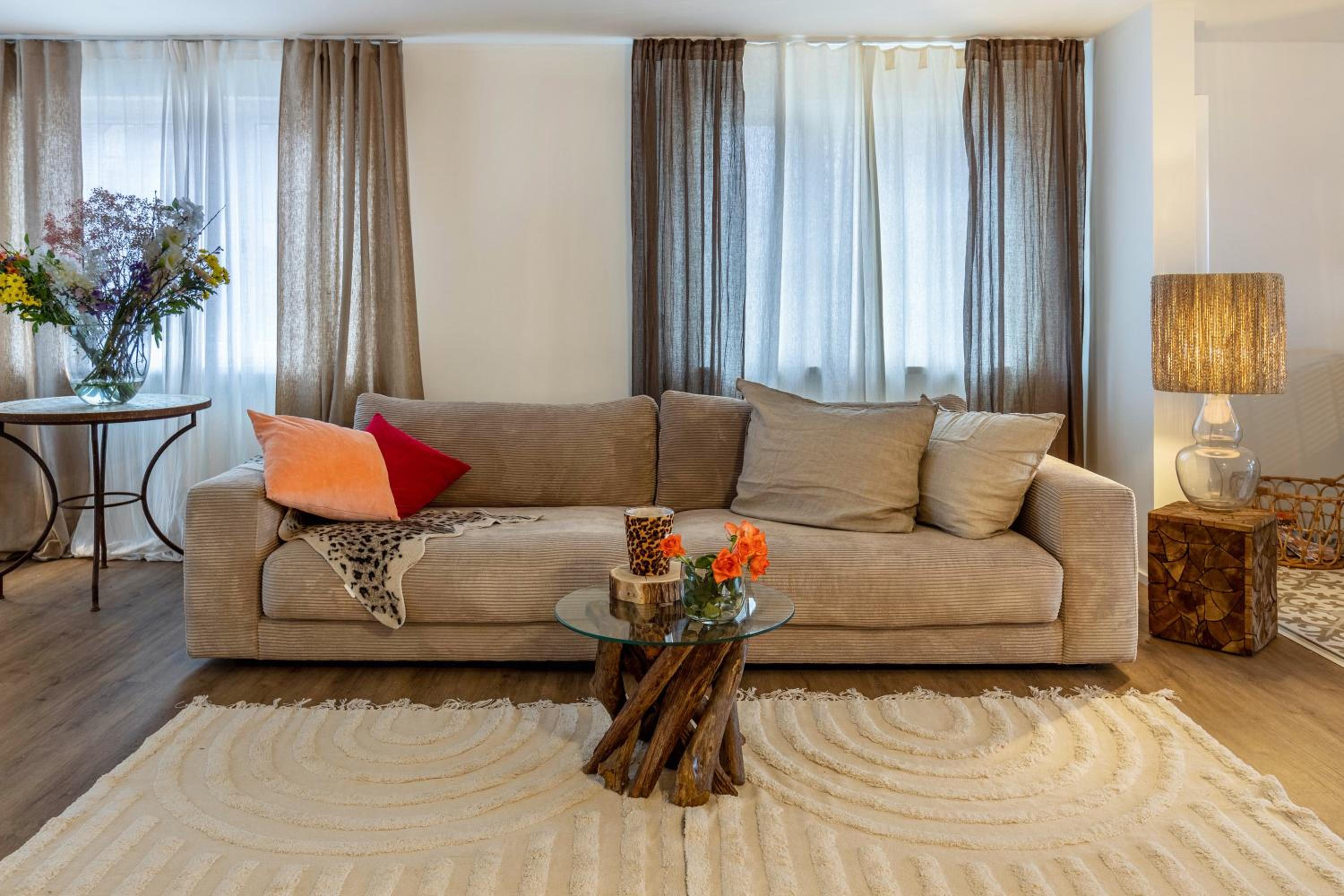 Superior One-Bedroom Apartment with Balcony