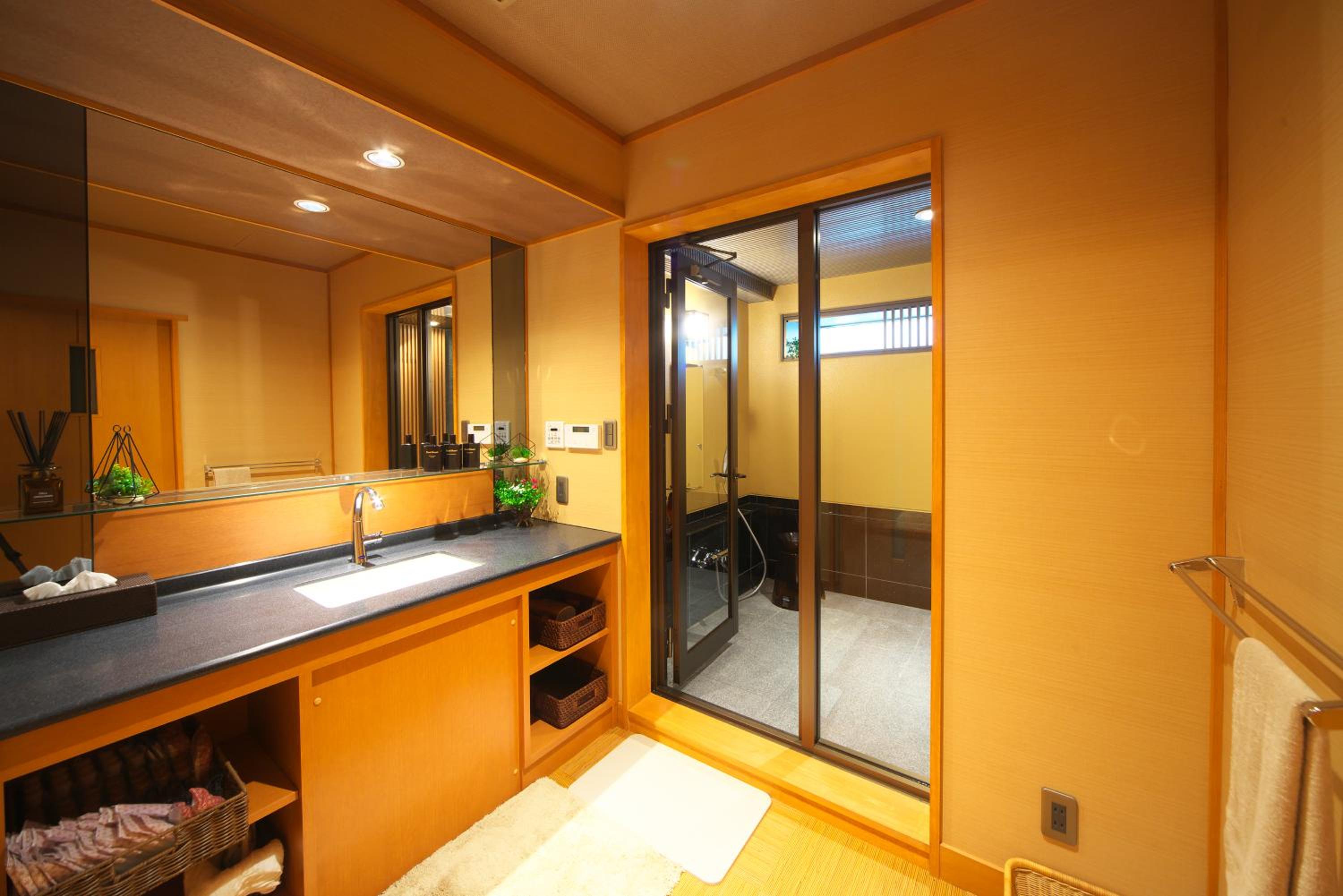 Premium Suite - Annex - No View - Photo 5