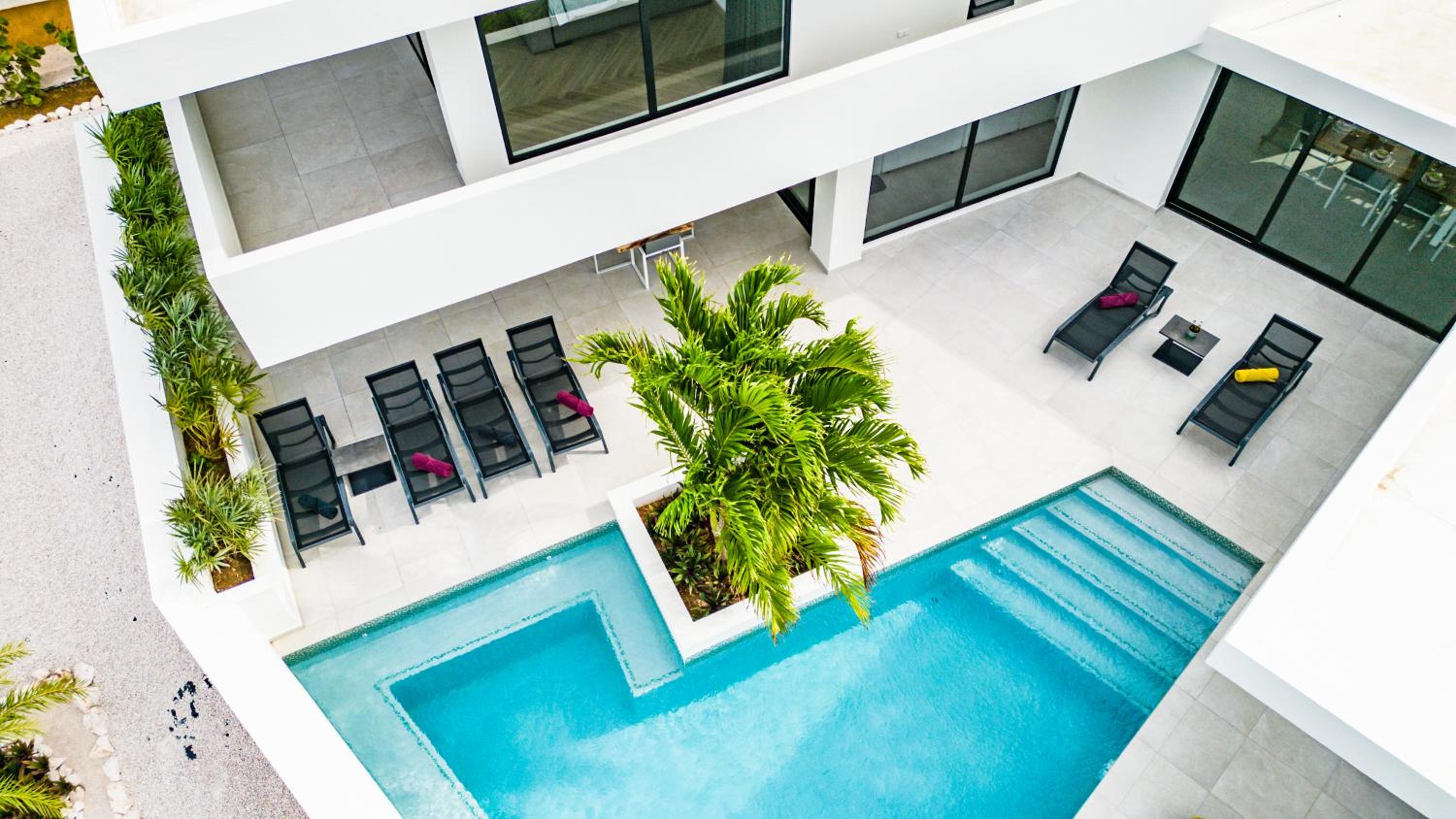 Villa photo 2