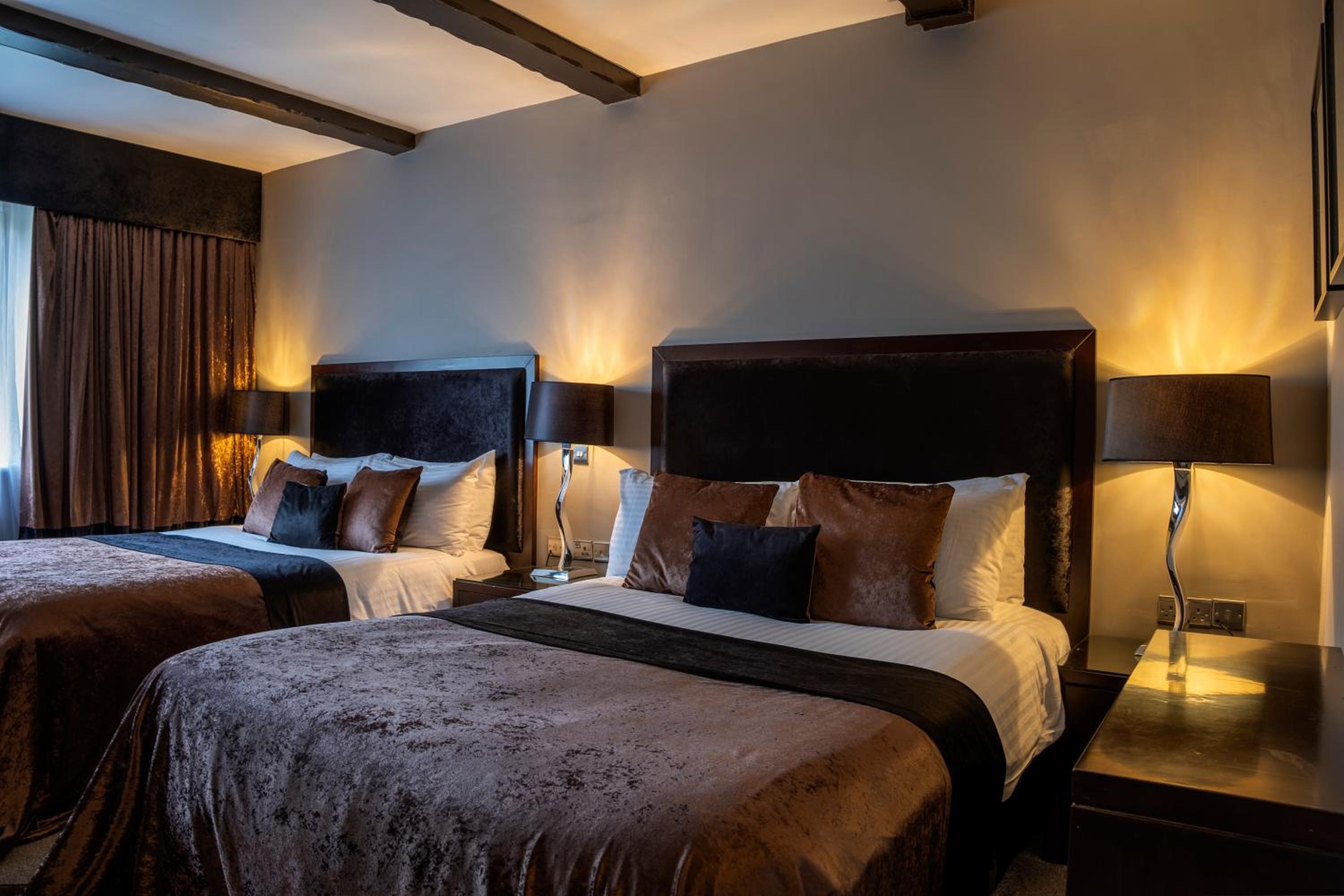 Superior Double with 2 Double Beds - Photo 5