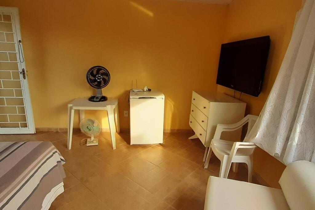 Five-Bedroom House photo 1