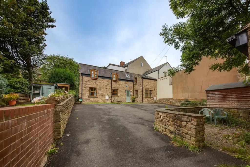 Four-Bedroom House photo 2