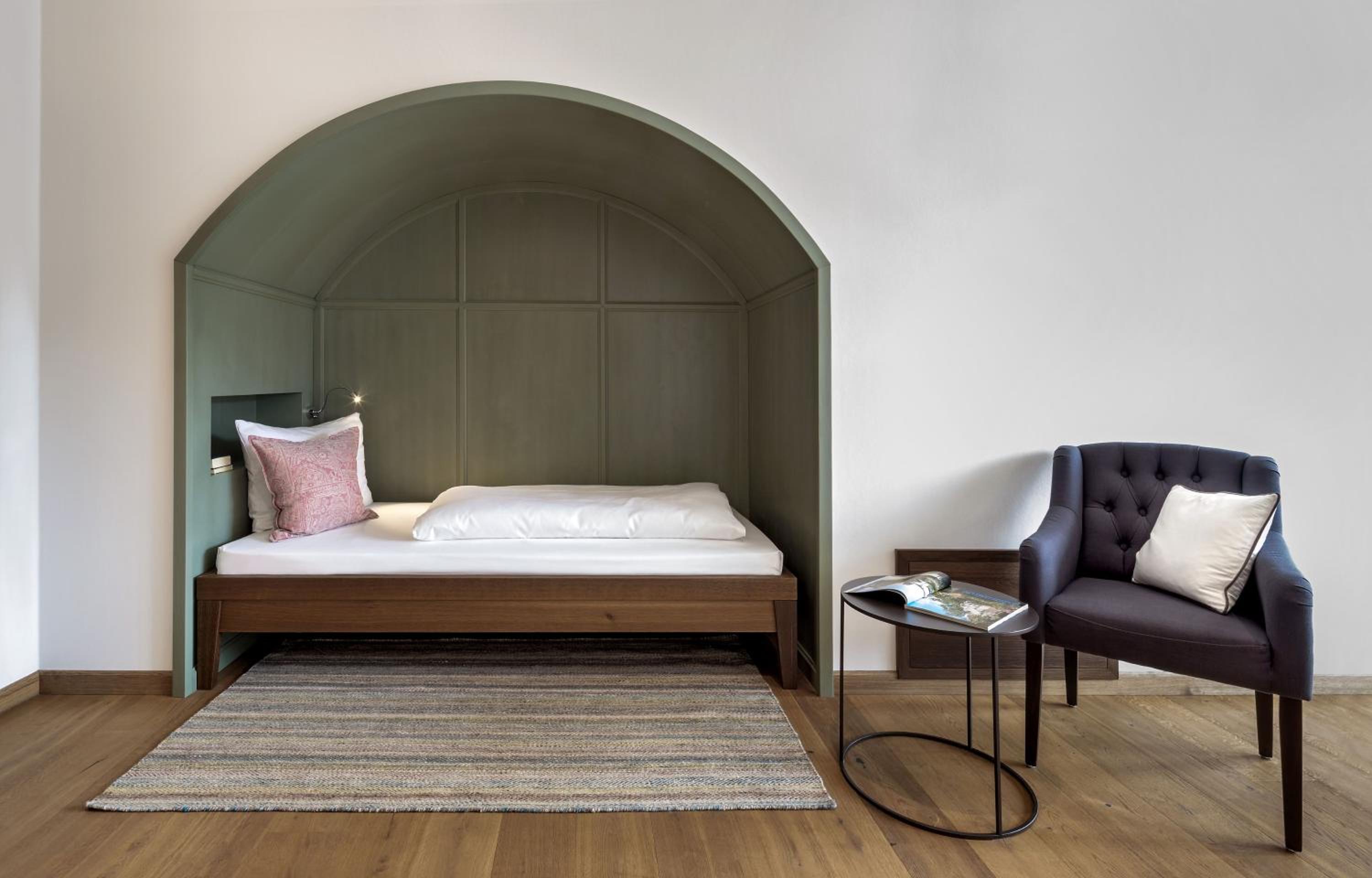 Large Single Room