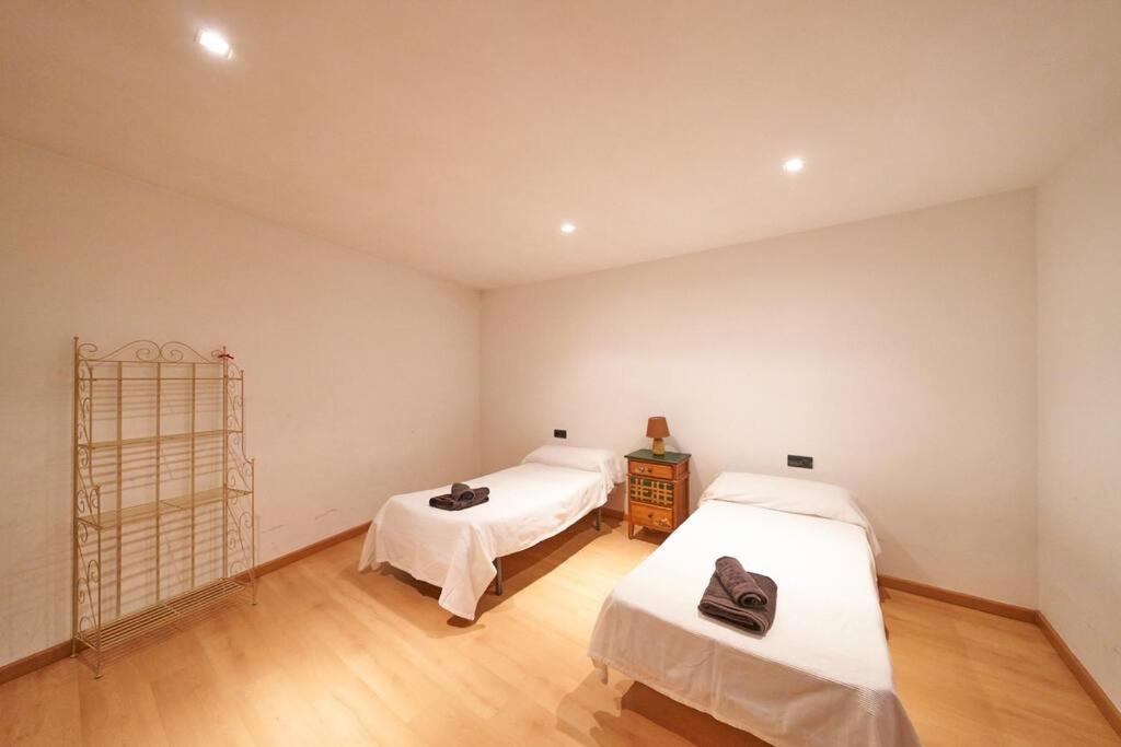 Three-Bedroom House photo 3