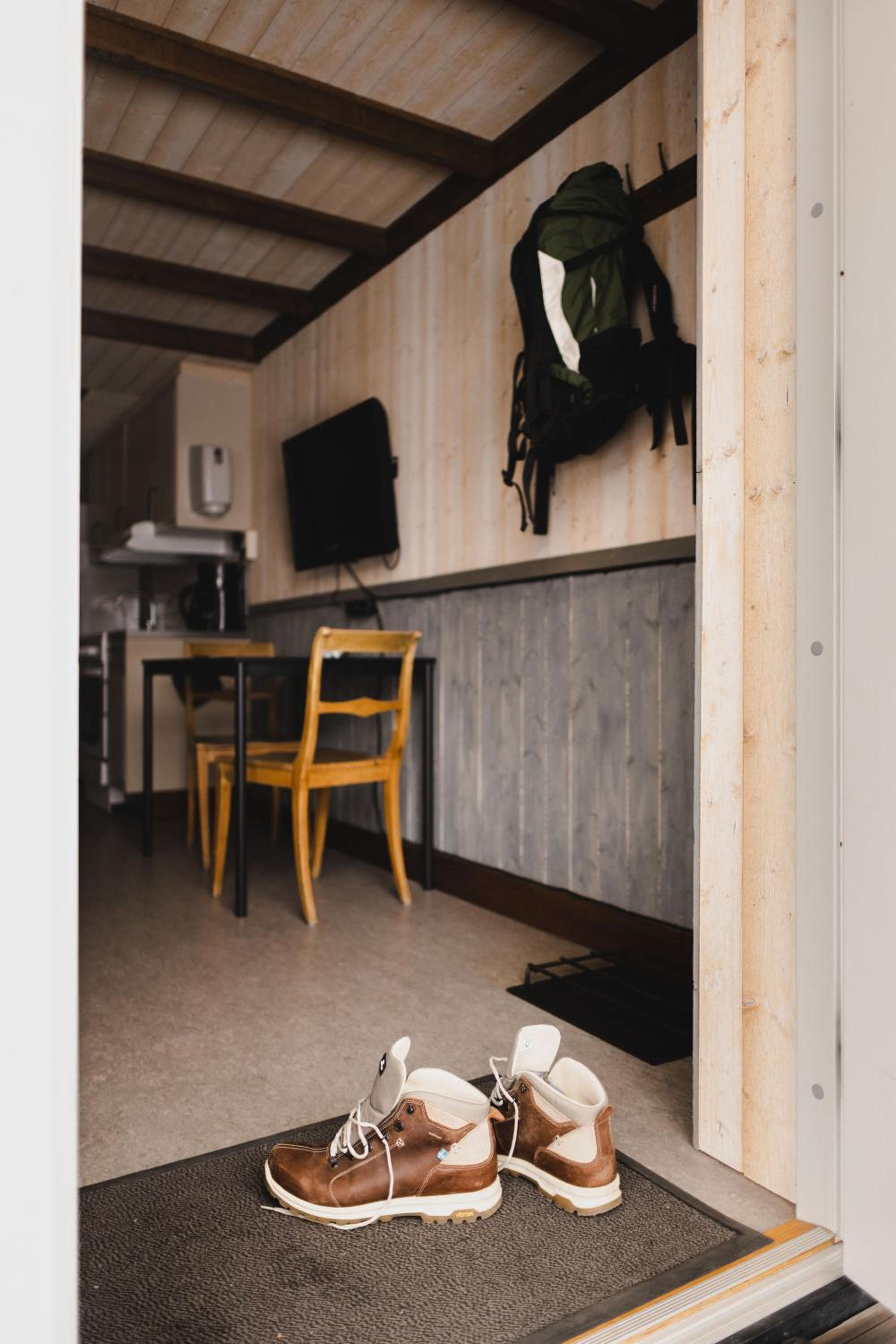 Studio - Photo 16