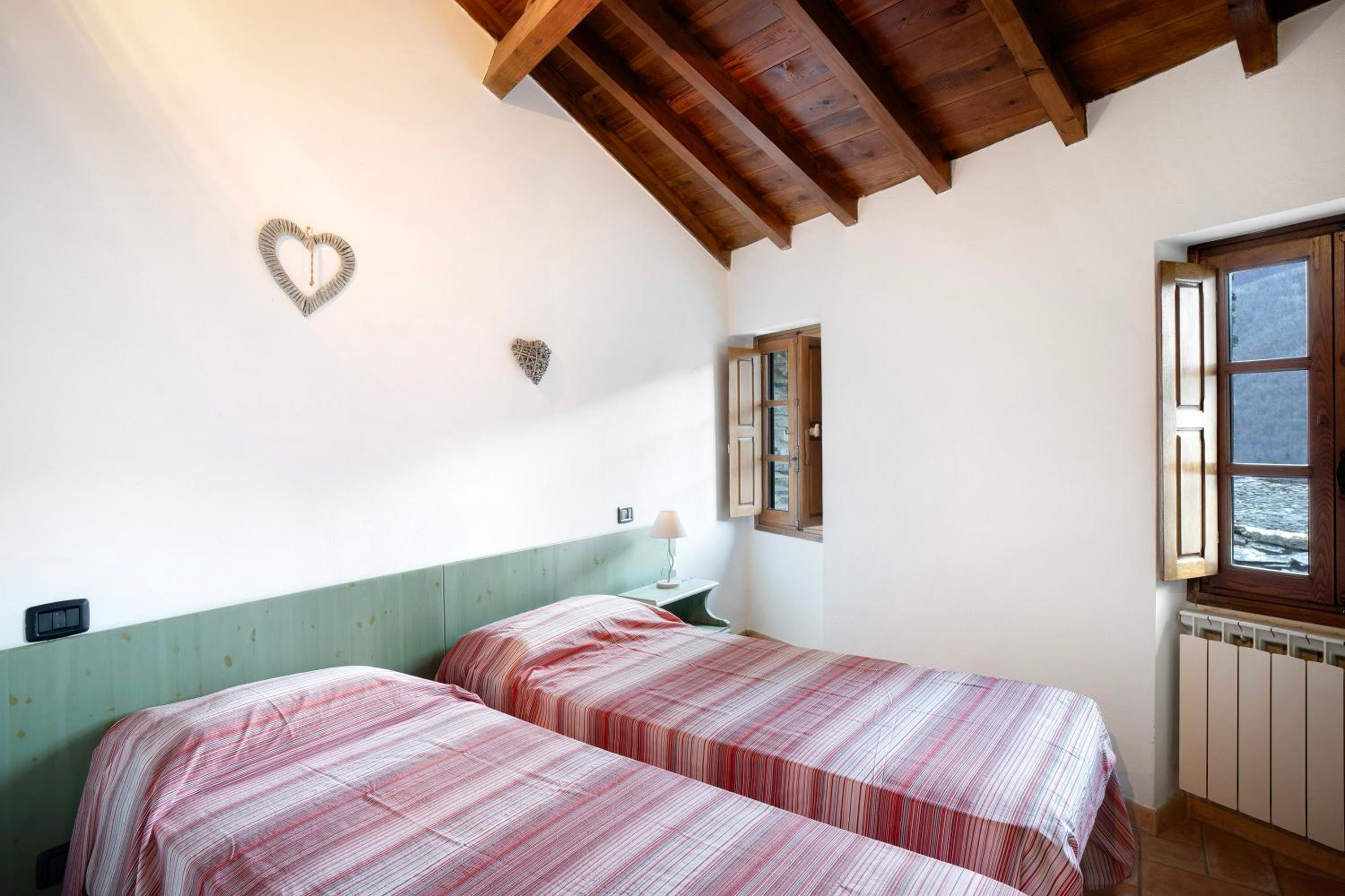 One-Bedroom Apartment with Garden
