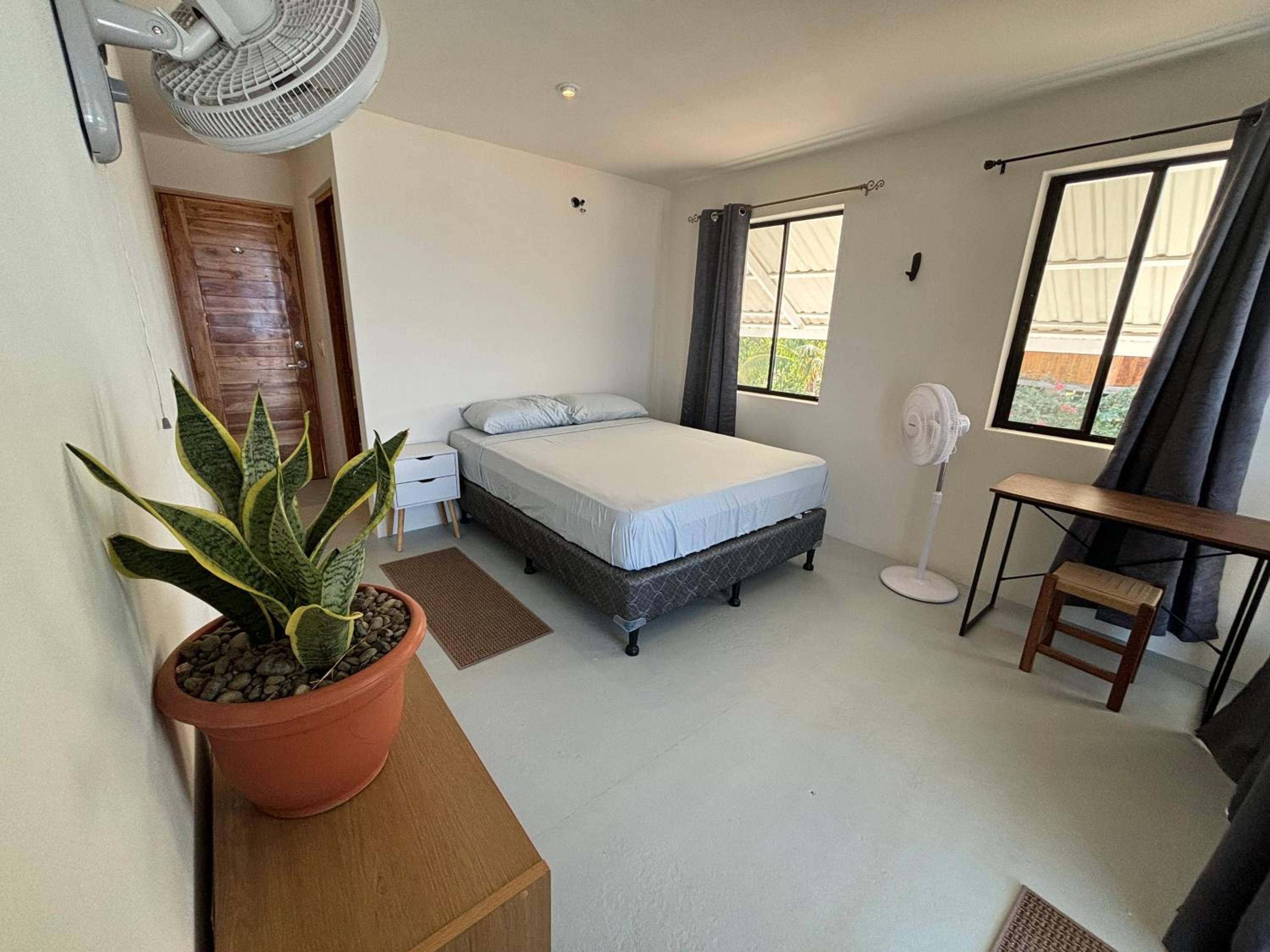 Deluxe Double Room with Balcony and Sea View photo 2