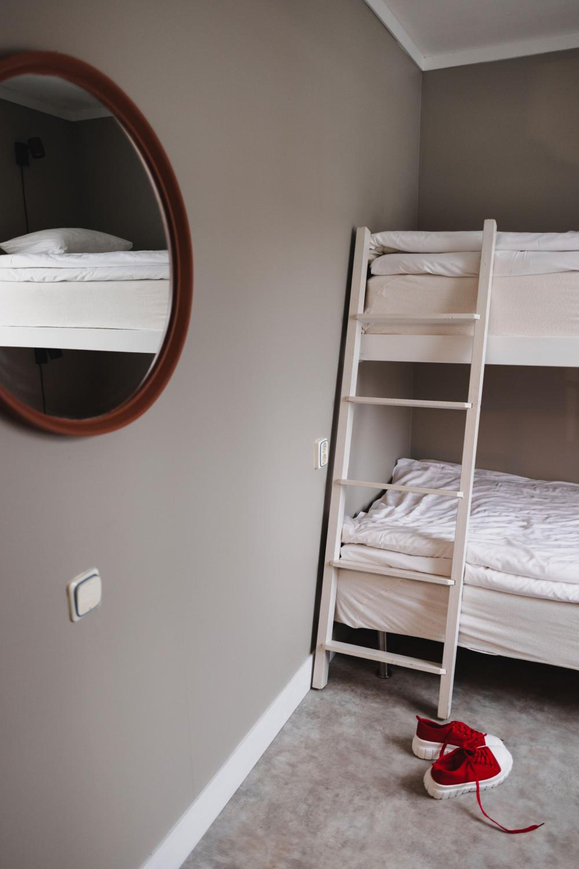 Twin Room - Photo 20