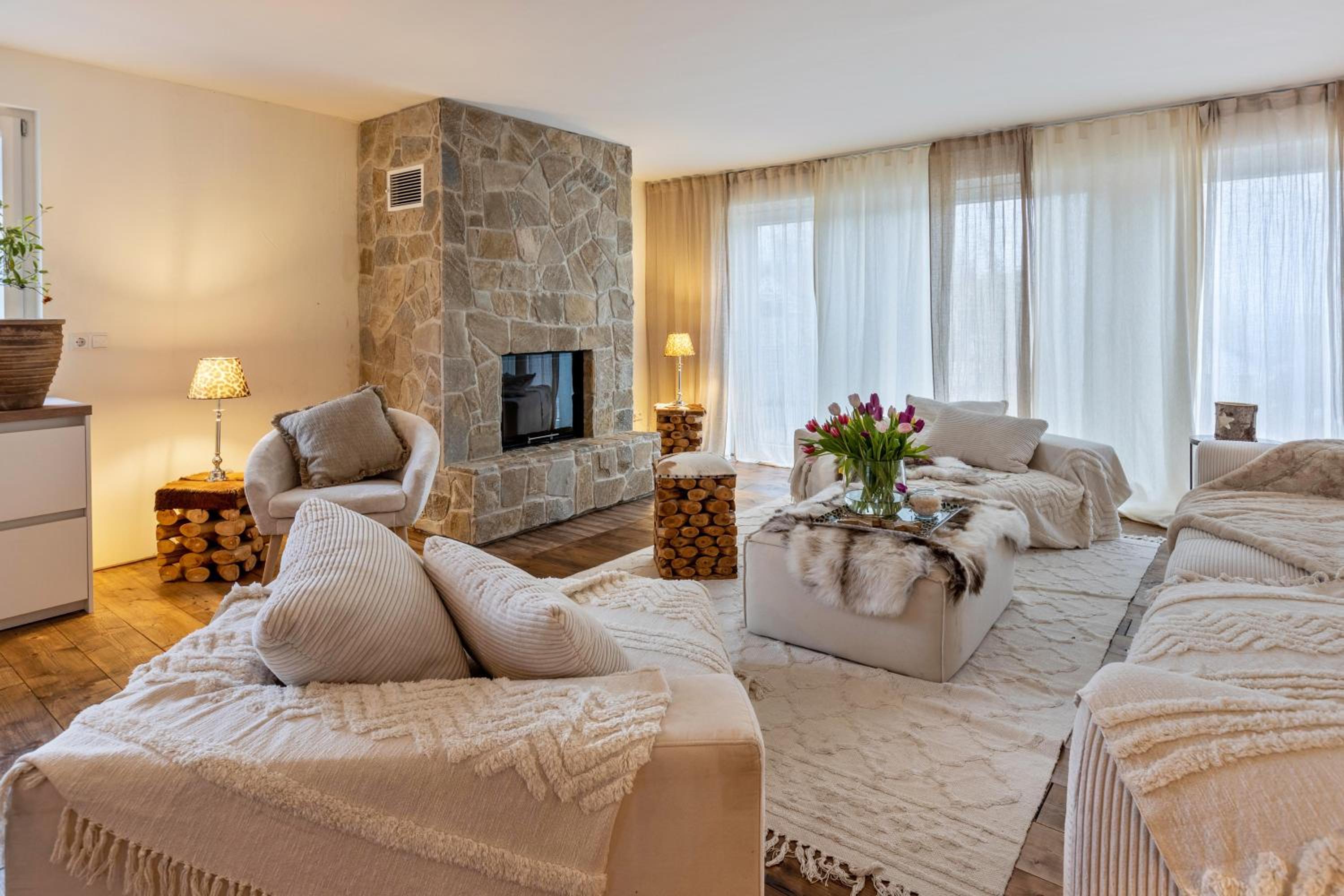 Superior One-Bedroom Apartment With Balcony photo 1