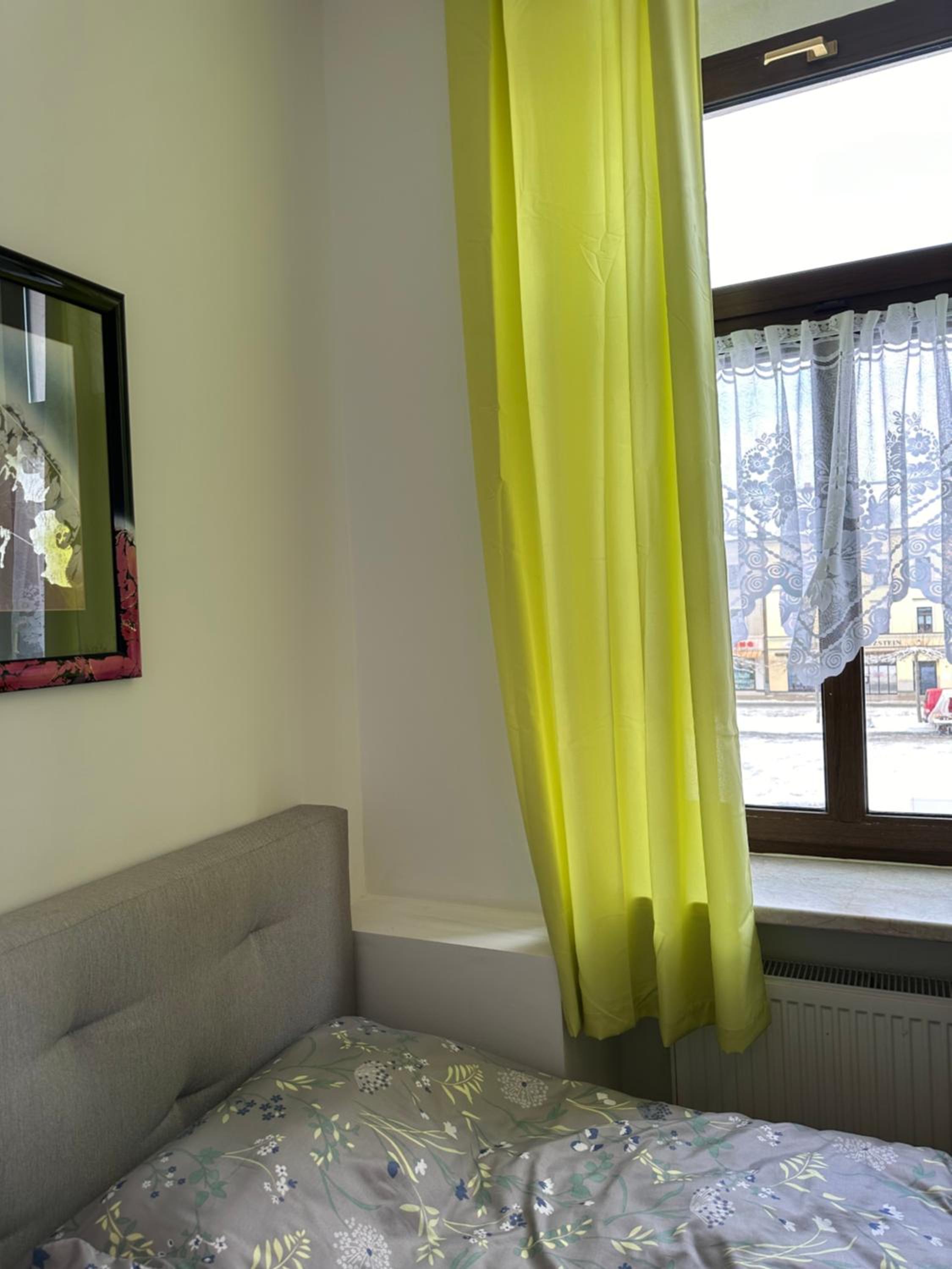 One-Bedroom Apartment photo 1