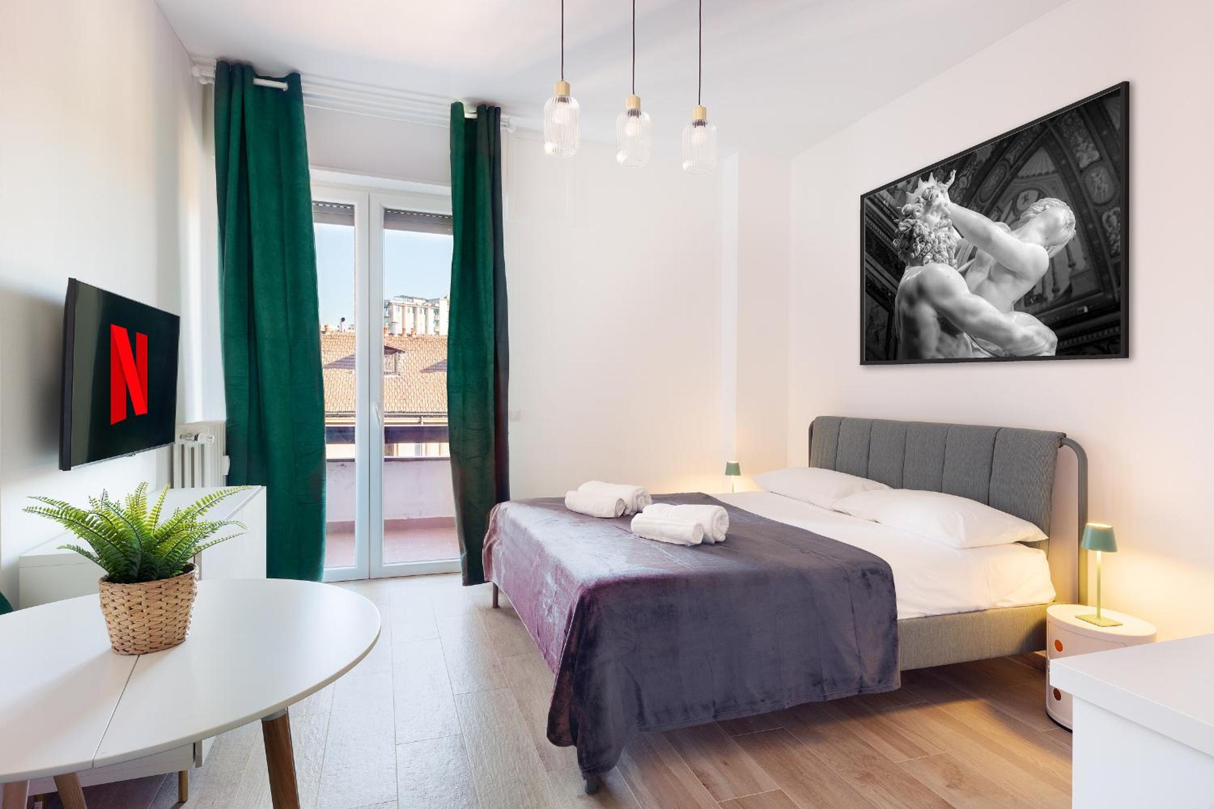 Studio Apartment