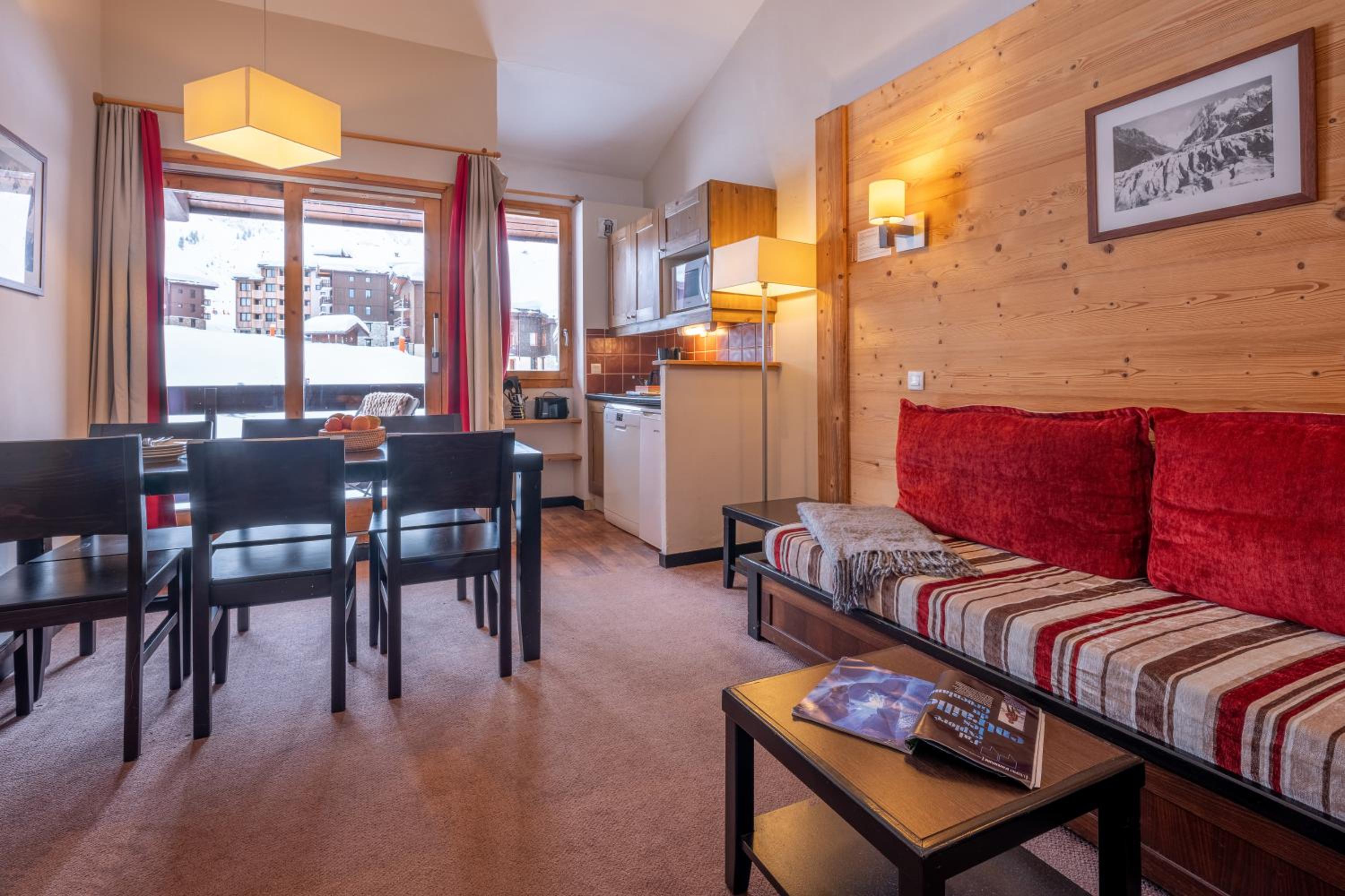 Two-Bedroom Apartment with Mountain View (6 people) photo 3