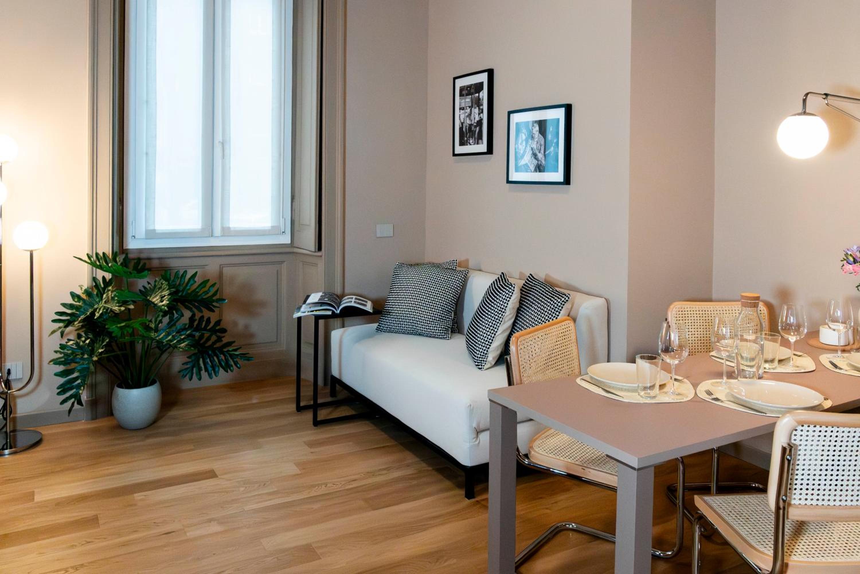 One-Bedroom Apartment