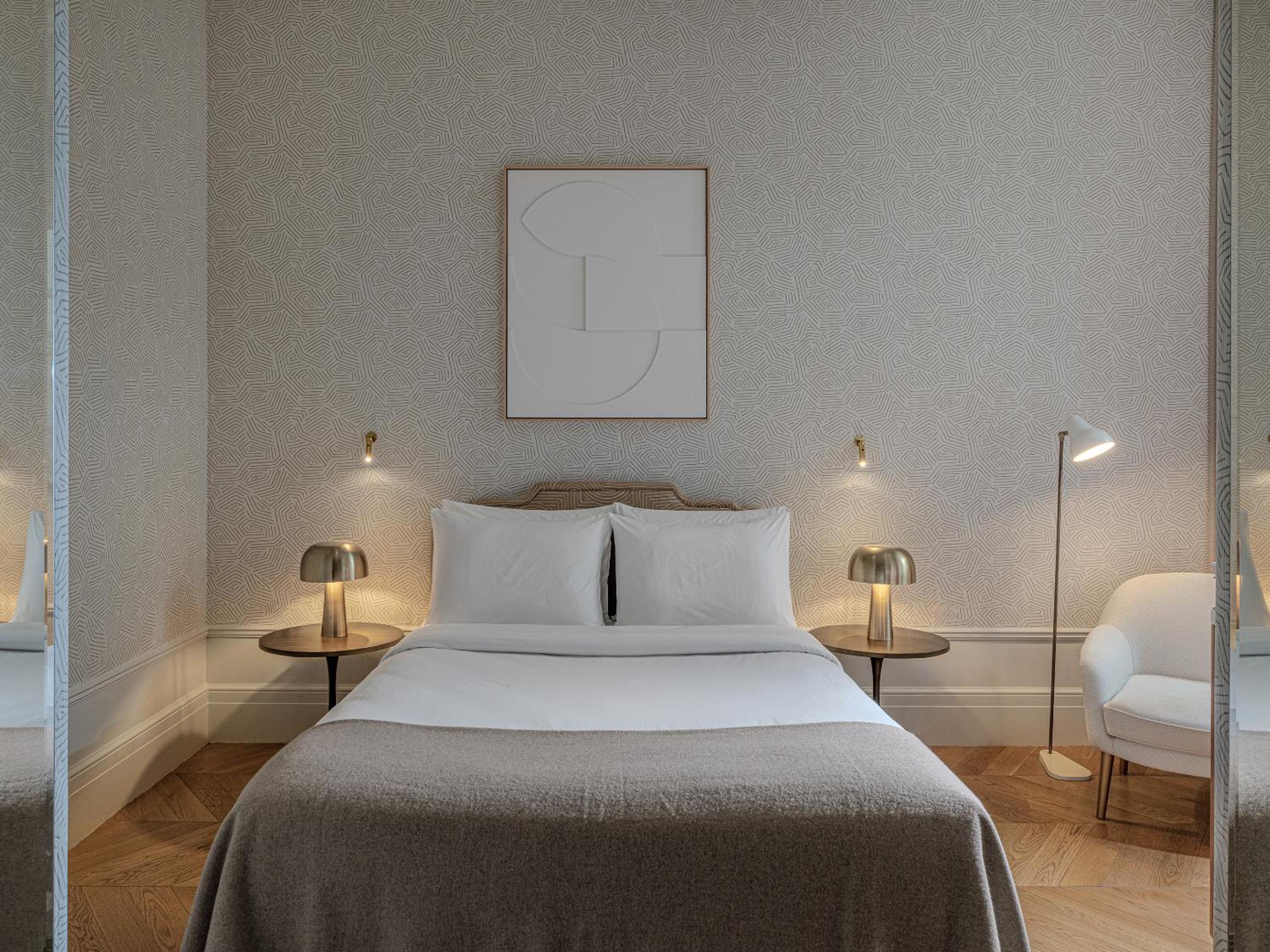 Bijou Room thumbnail 5
