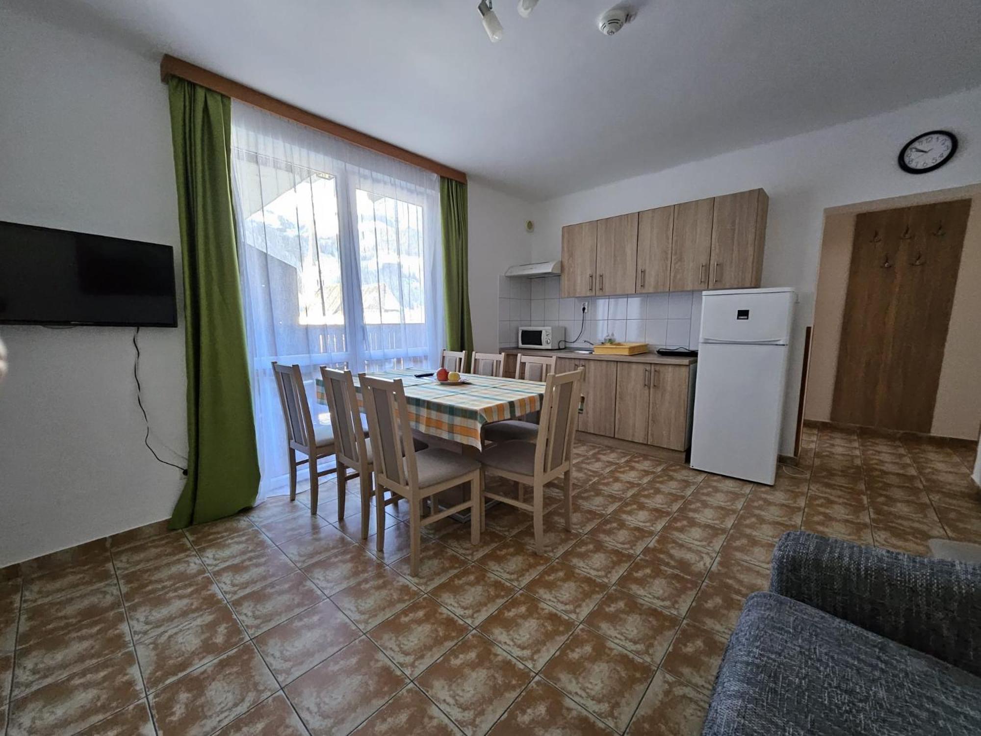 Two-Bedroom Apartment - Annex - Photo 2