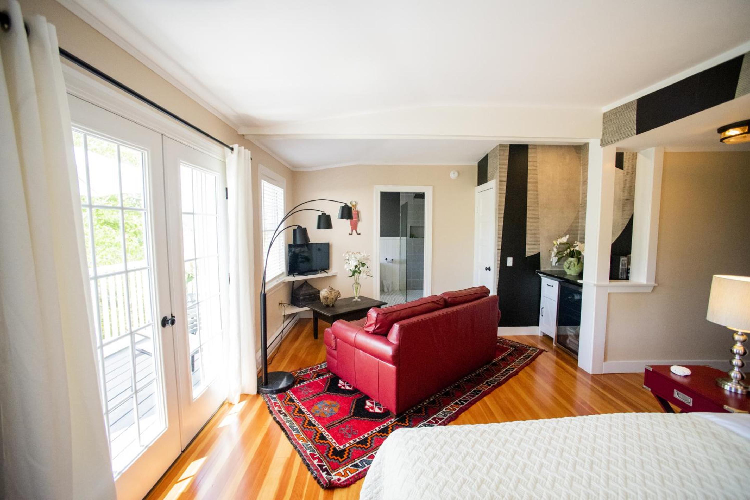 King Suite with Ocean View photo 1