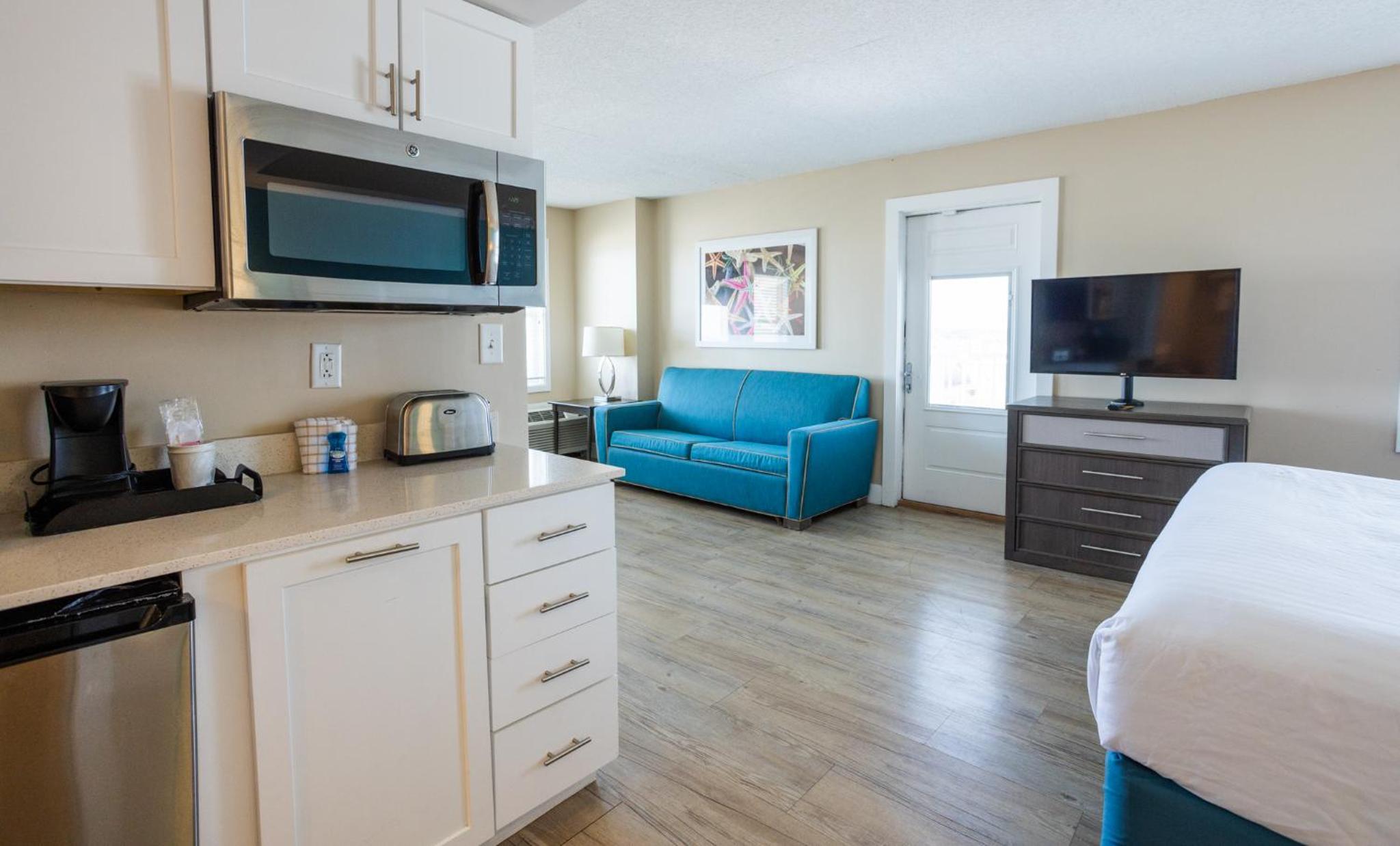 Deluxe Suite with Sea View photo 2