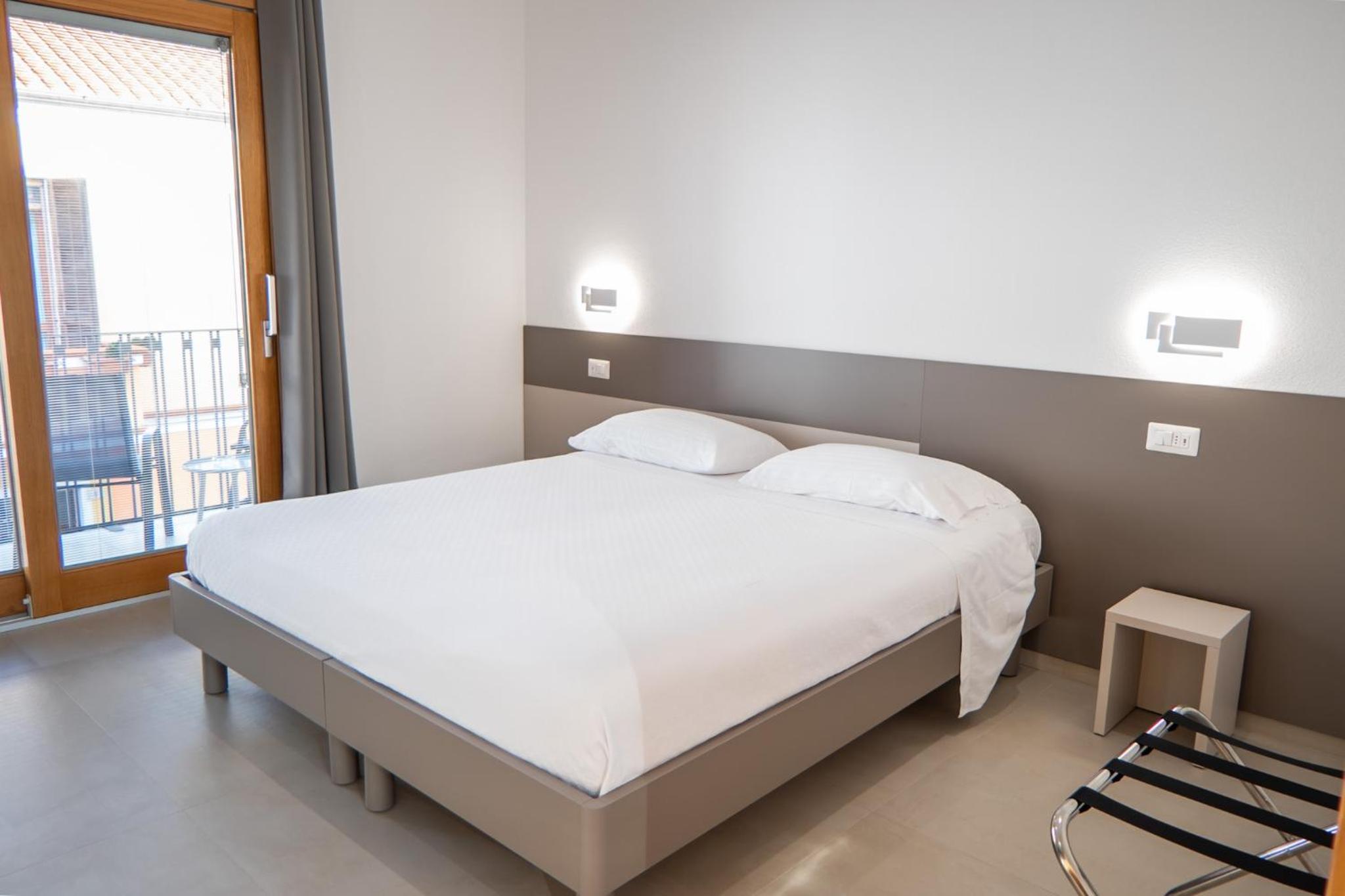 Deluxe Double or Twin Room with Balcony