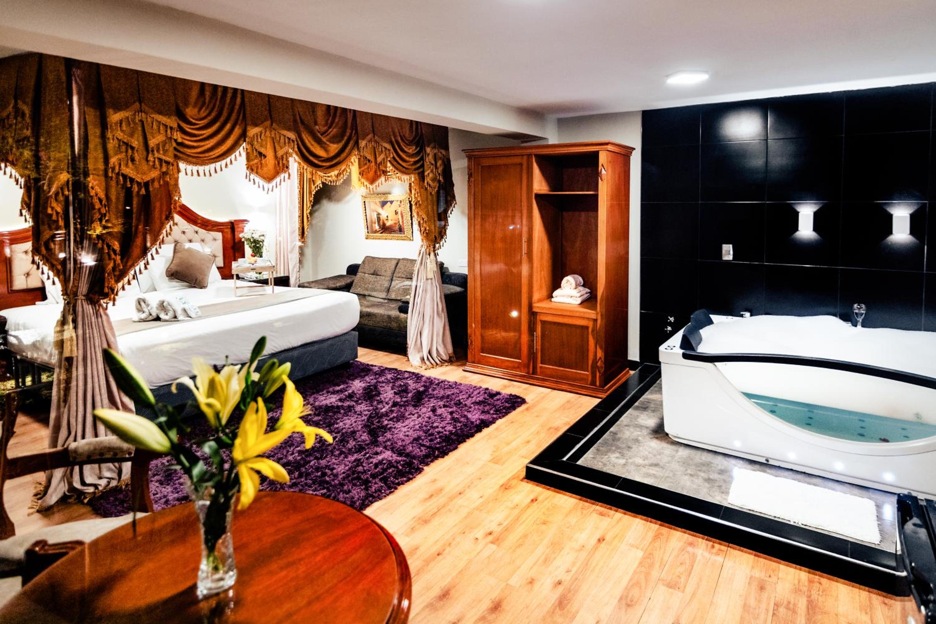Executive Suite