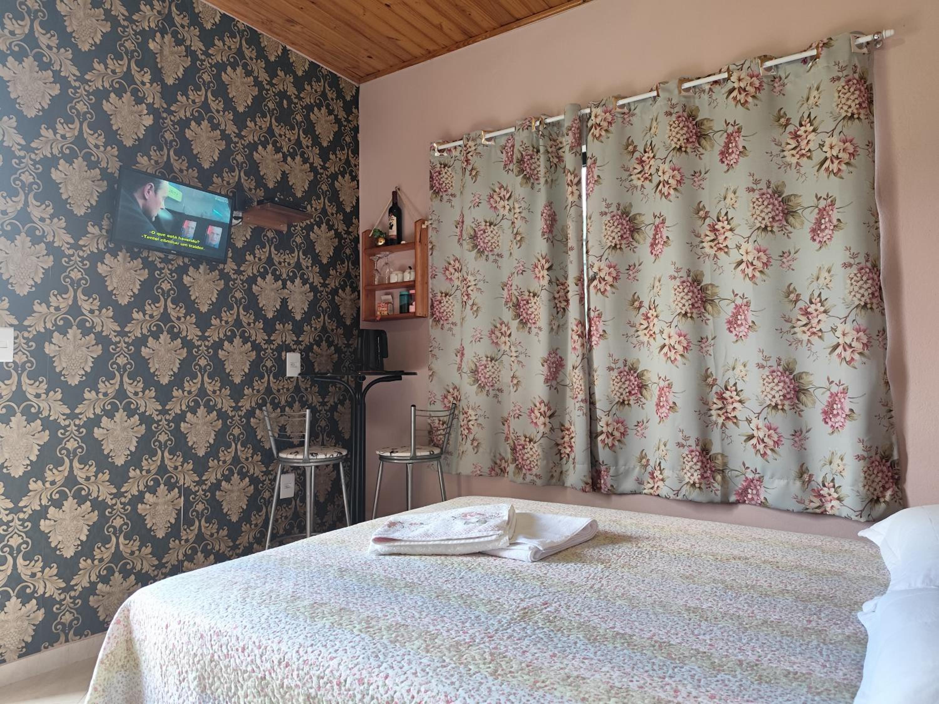Double Room - Photo 6