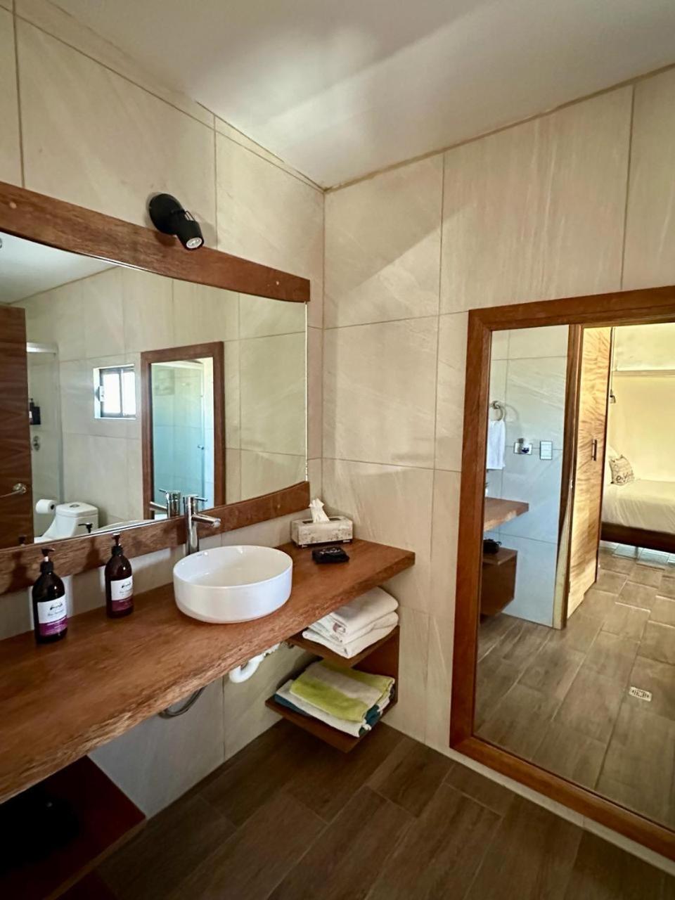 Double Room - Photo 20