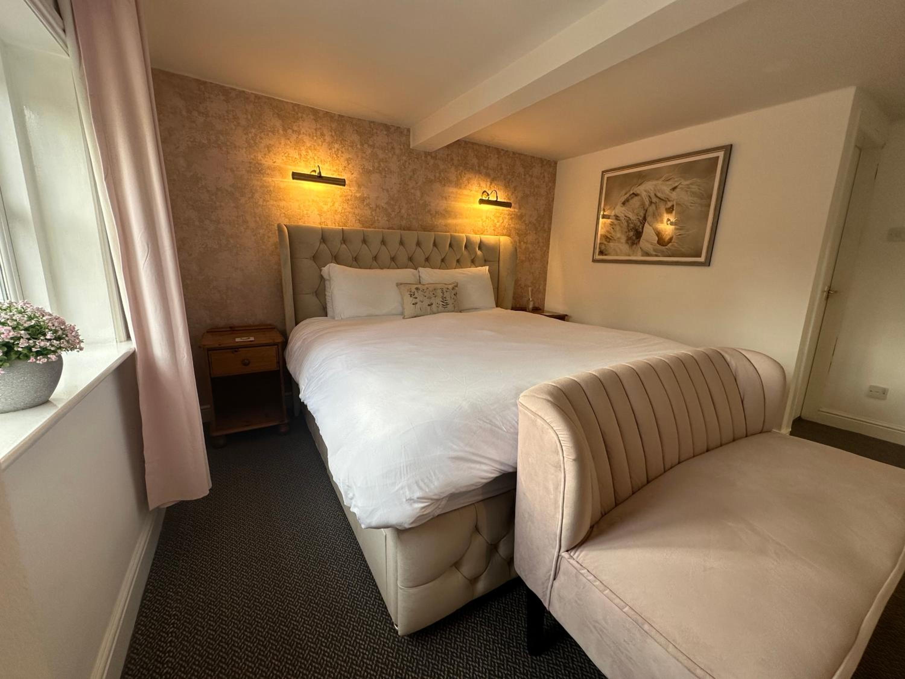 Superior King Room