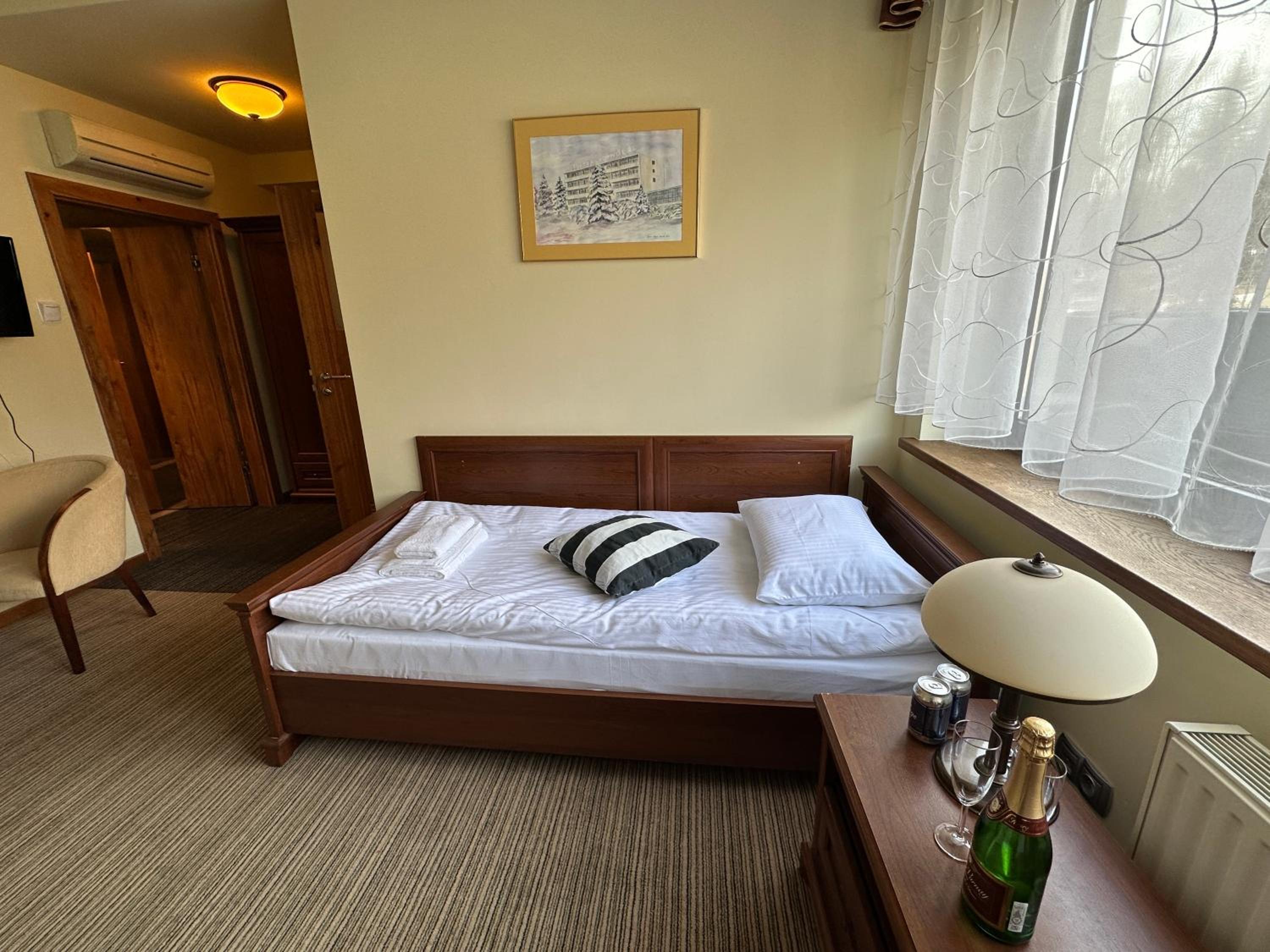 Single Room photo 1